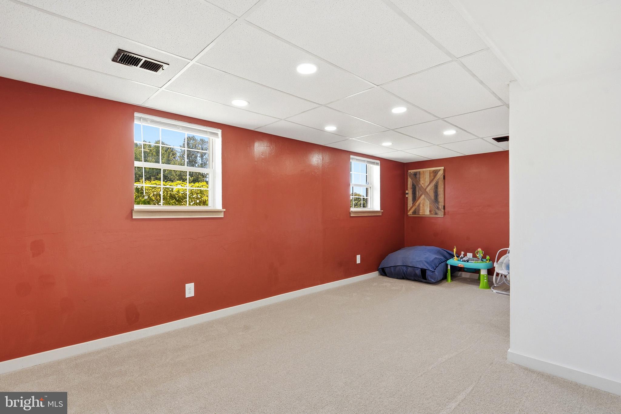 LAUREL RIDGE - Residential