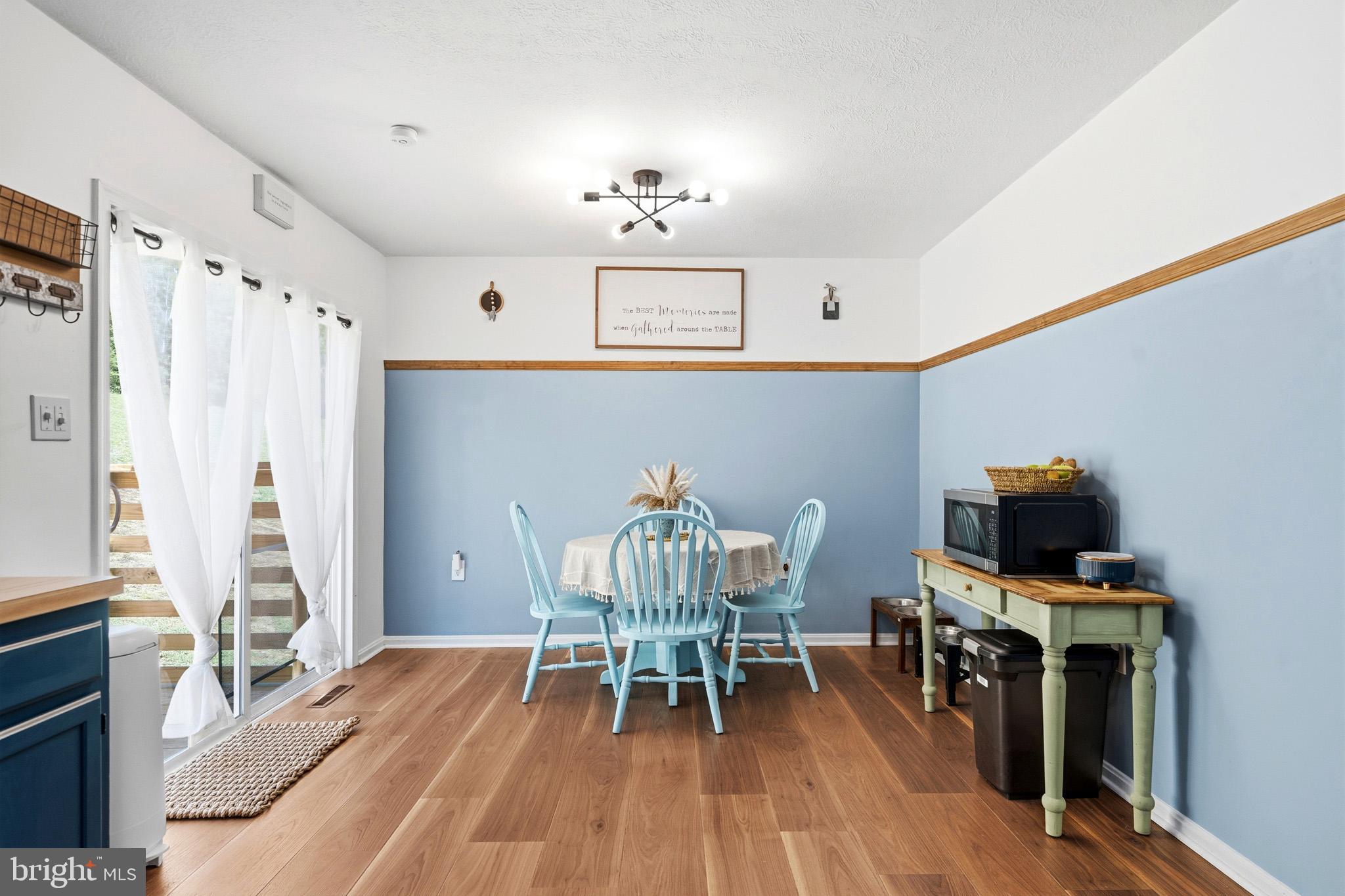 LAUREL RIDGE - Residential