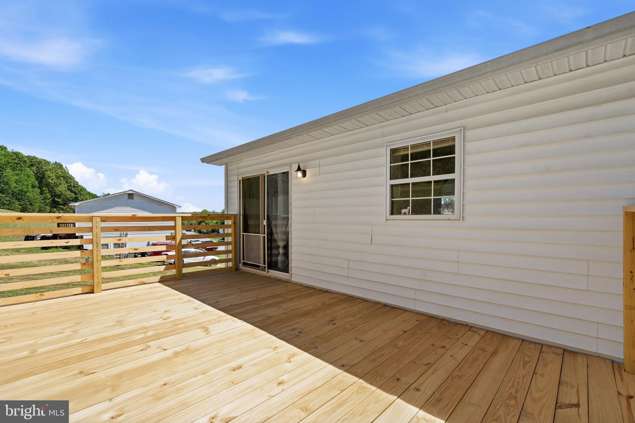 LAUREL RIDGE - Residential