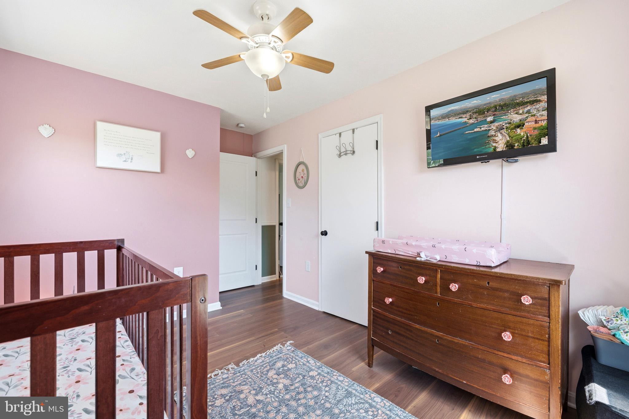 LAUREL RIDGE - Residential
