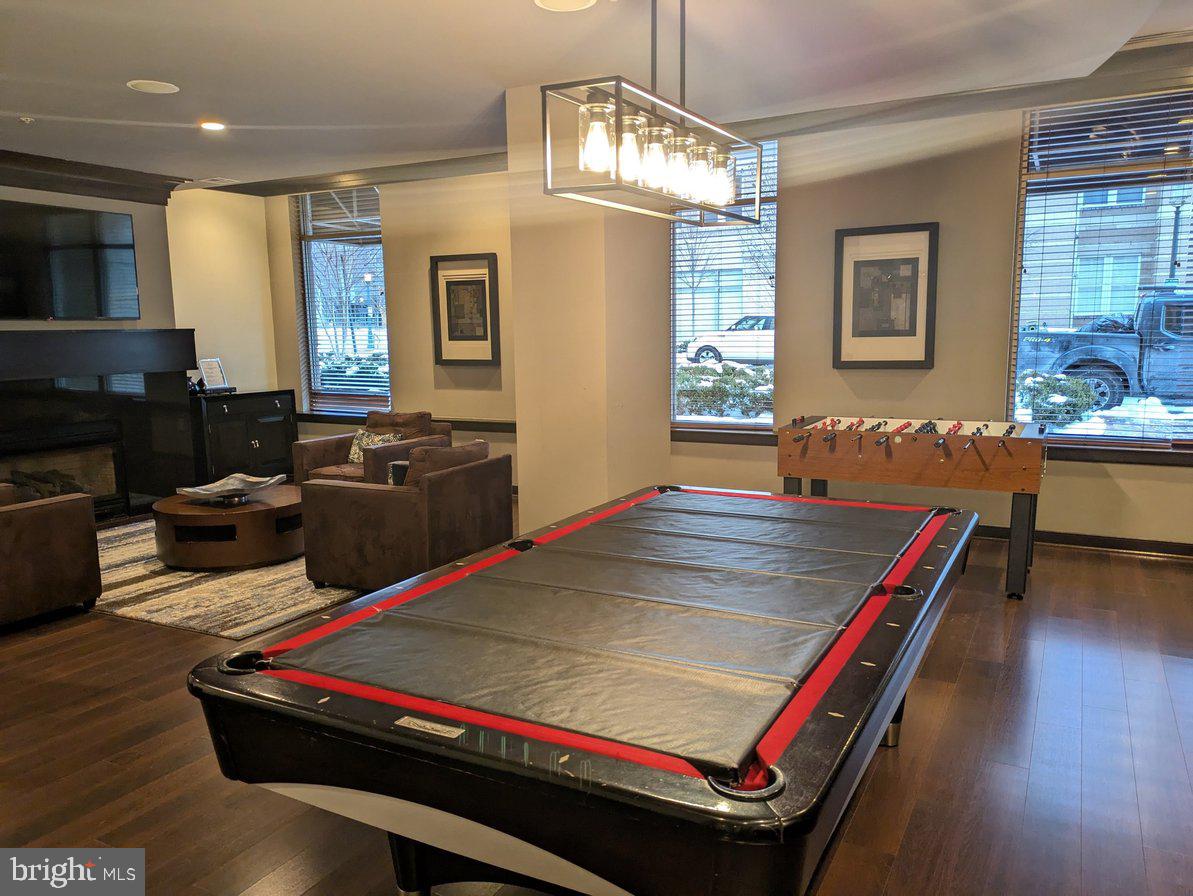 SAVOY AT RESTON TOWN CENTER - Residential Lease