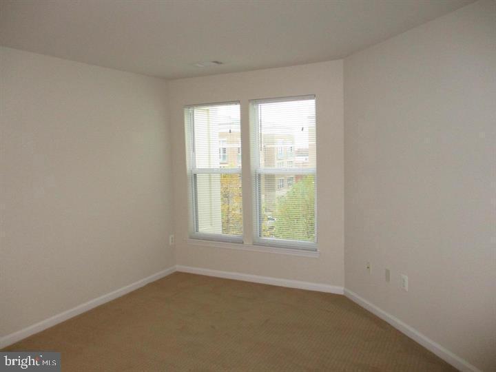 SAVOY AT RESTON TOWN CENTER - Residential Lease