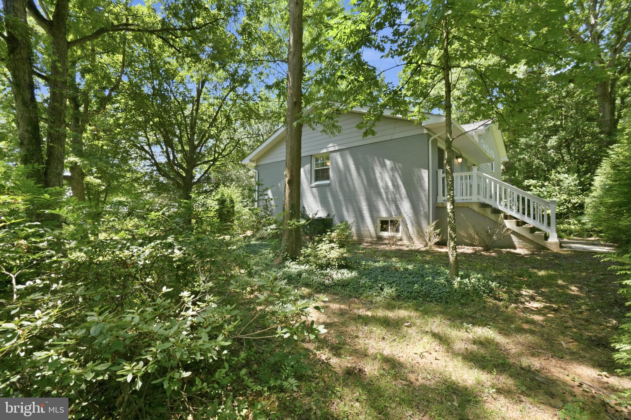 TALL OAKS - Residential