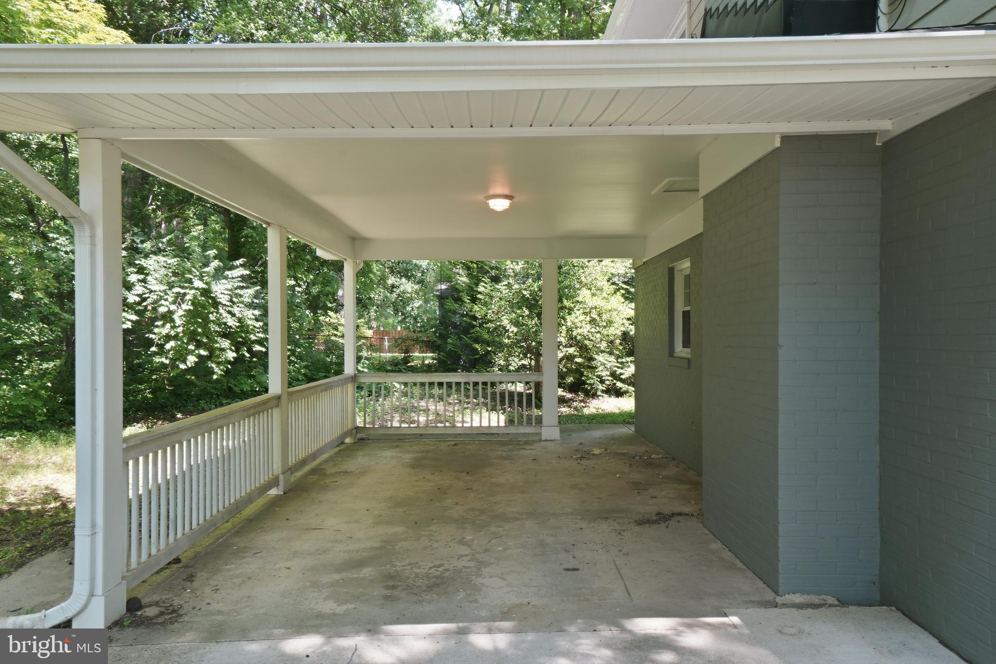 TALL OAKS - Residential