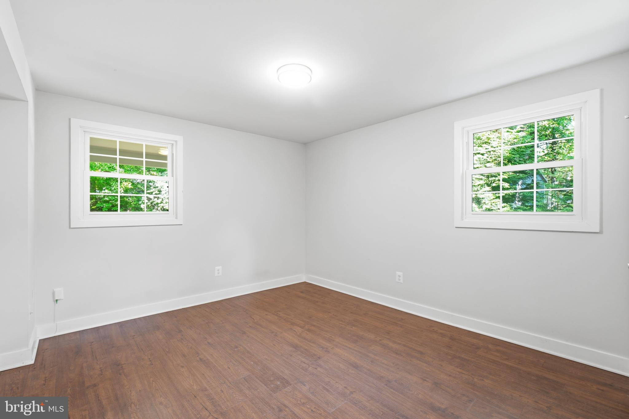 TALL OAKS - Residential