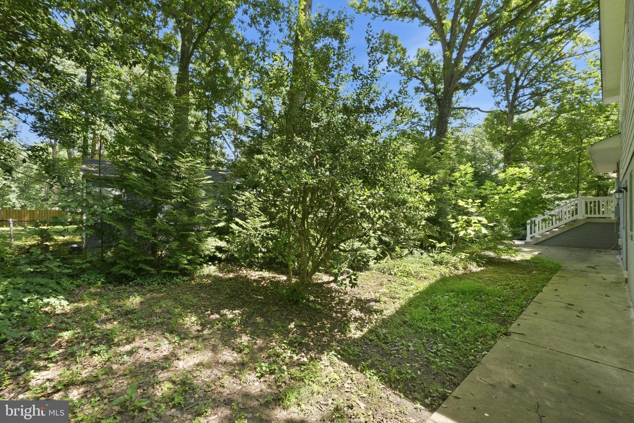 TALL OAKS - Residential