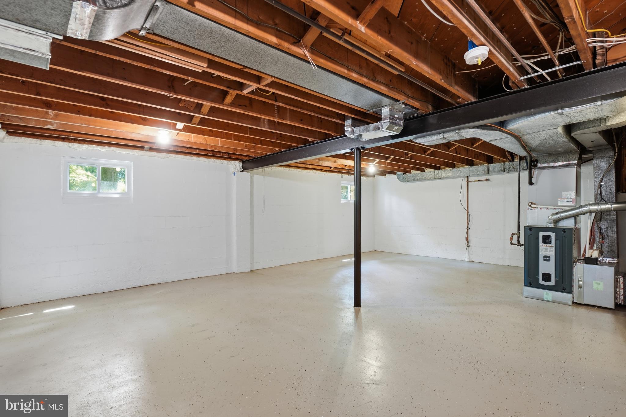 TALL OAKS - Residential