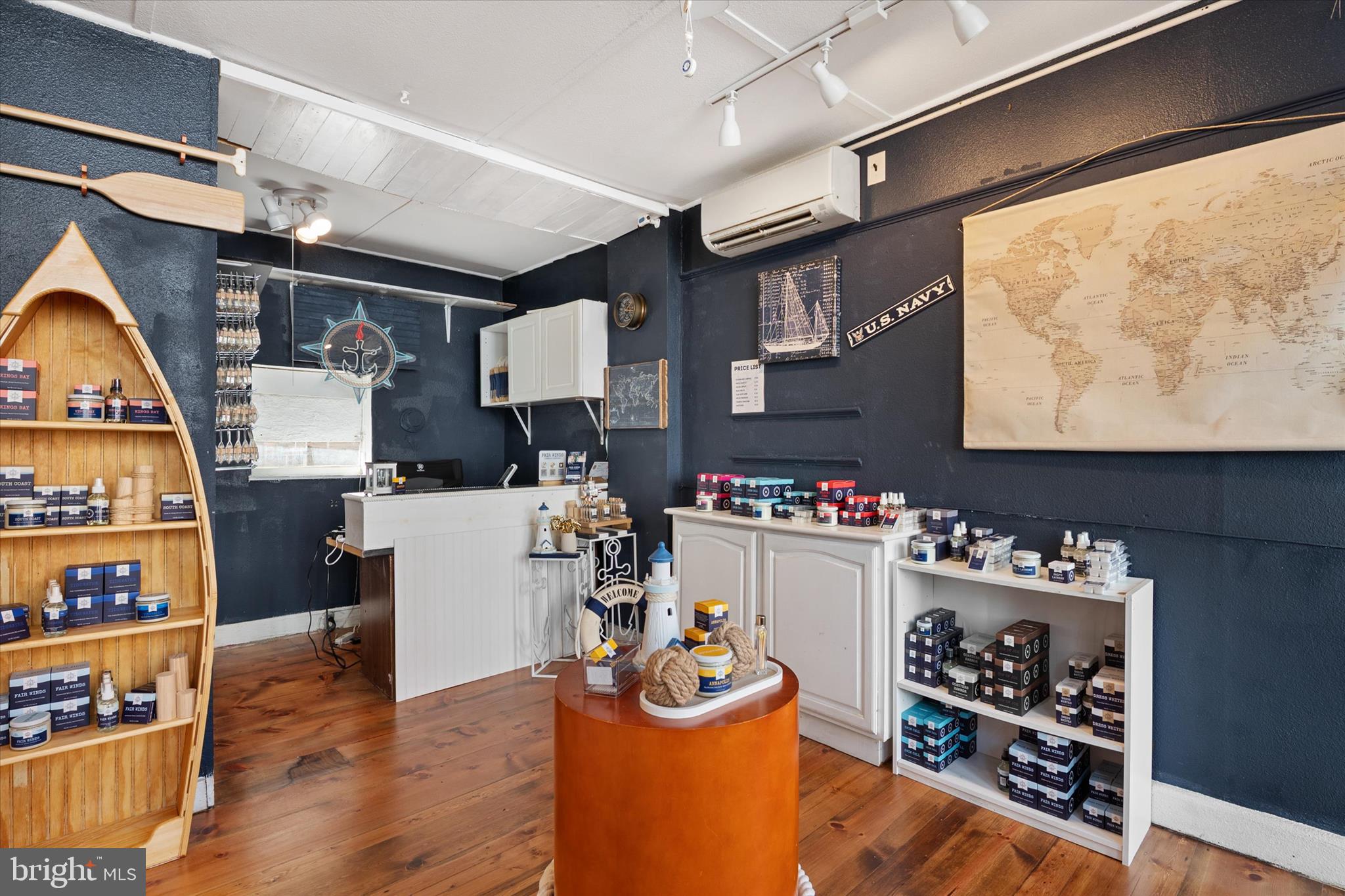 ANNAPOLIS - Commercial Sale