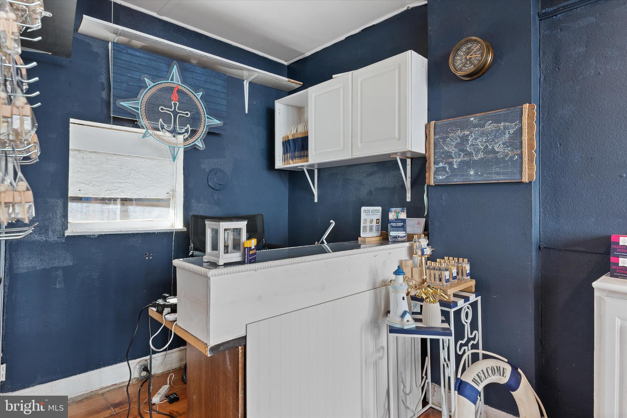 ANNAPOLIS - Commercial Sale