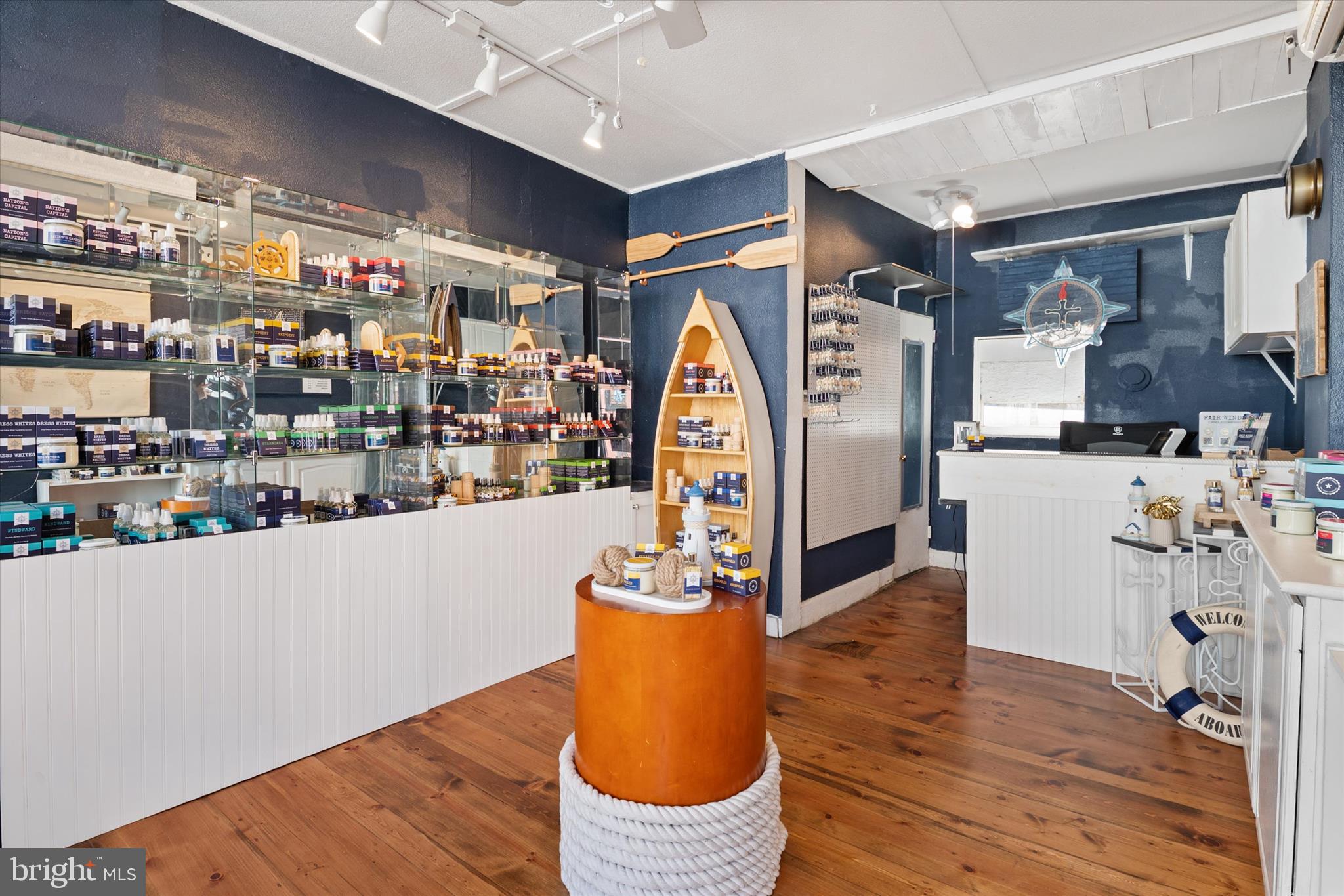 ANNAPOLIS - Commercial Sale