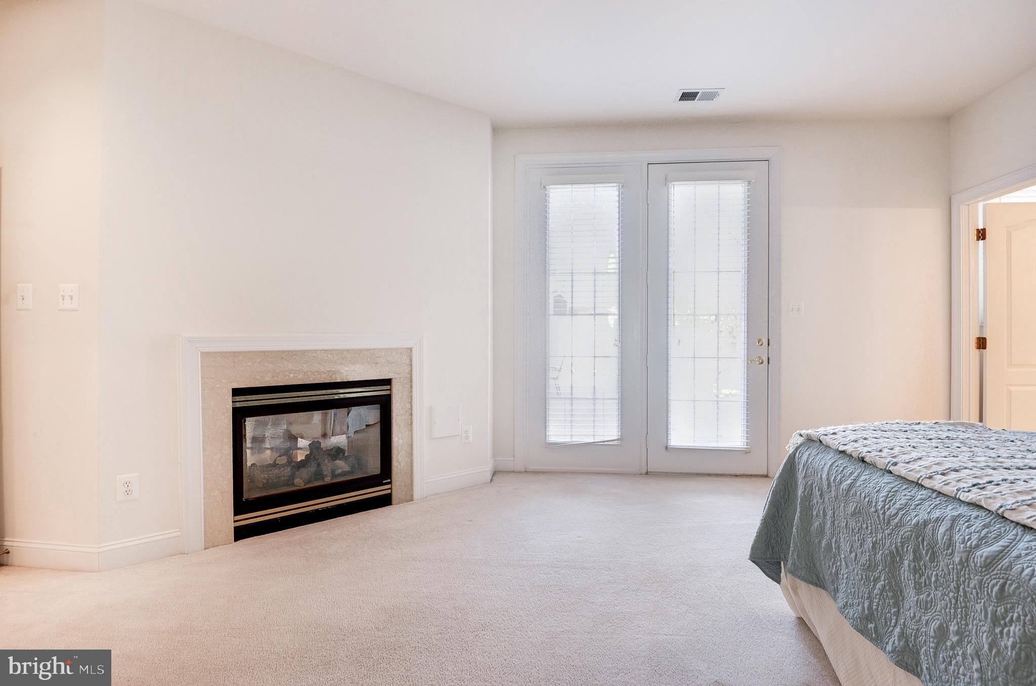 RIVER CREEK - Residential