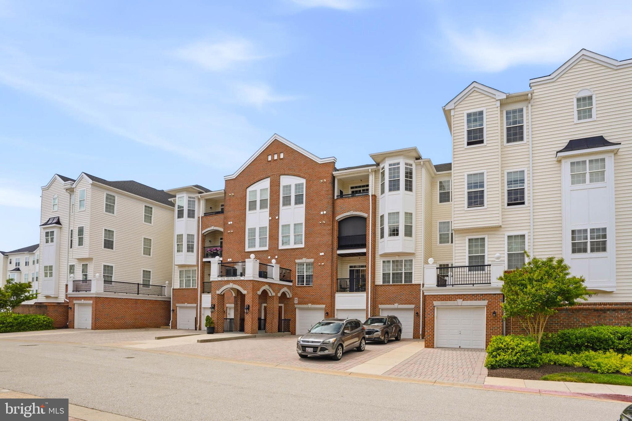 MAPLECREST - Residential