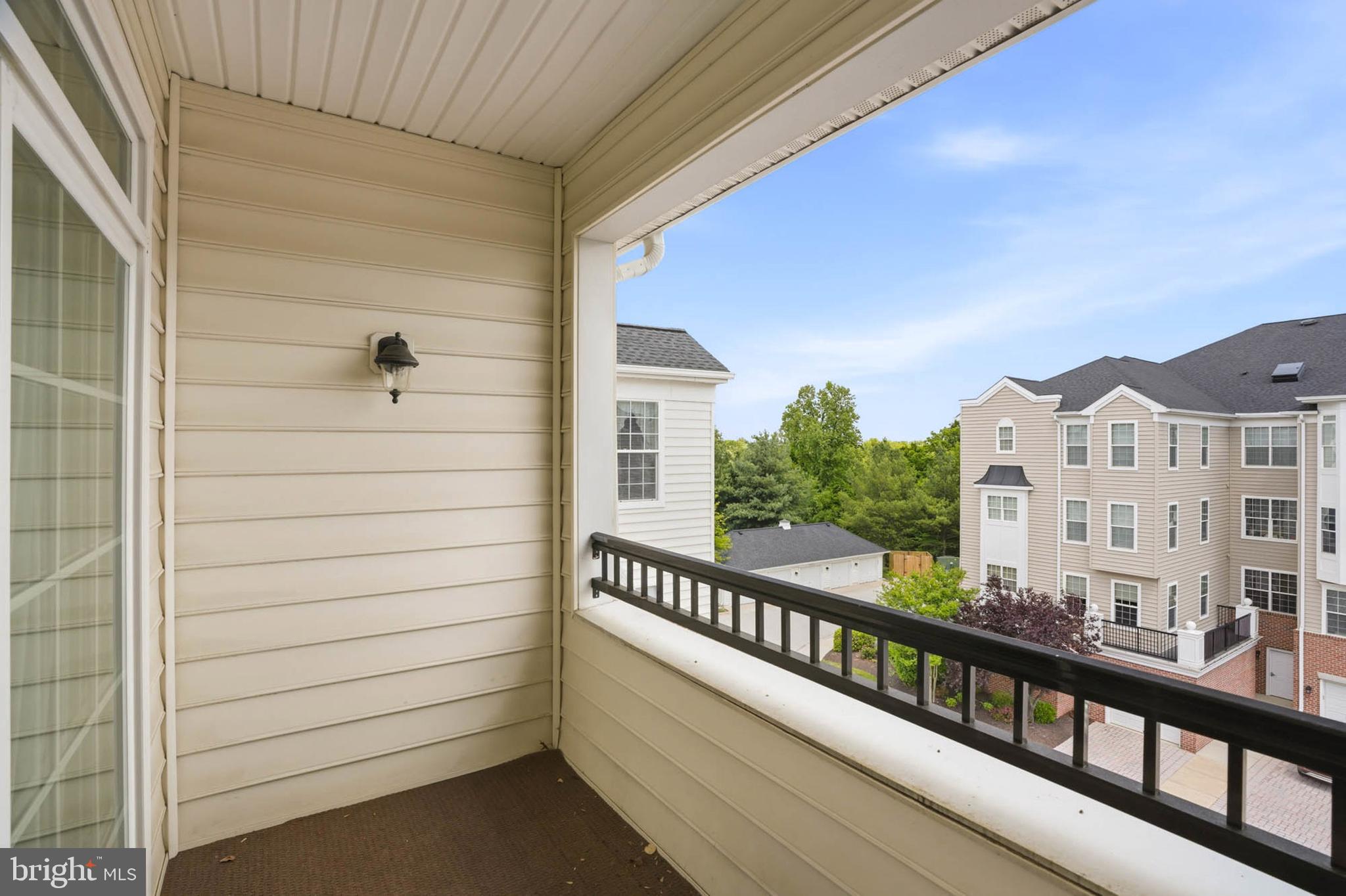 MAPLECREST - Residential