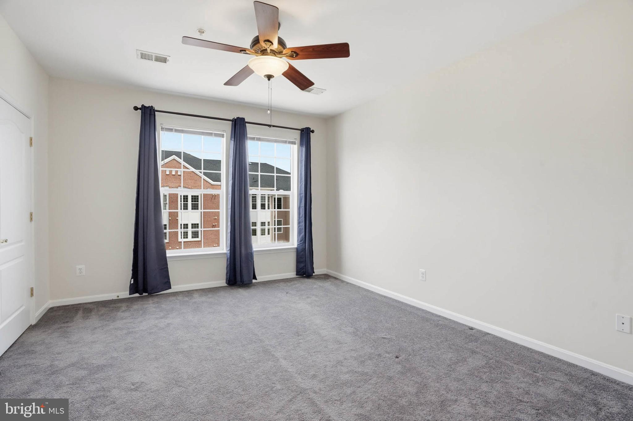 MAPLECREST - Residential