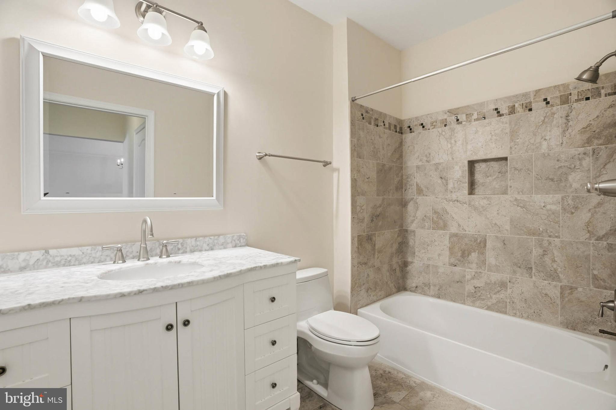 MAPLECREST - Residential