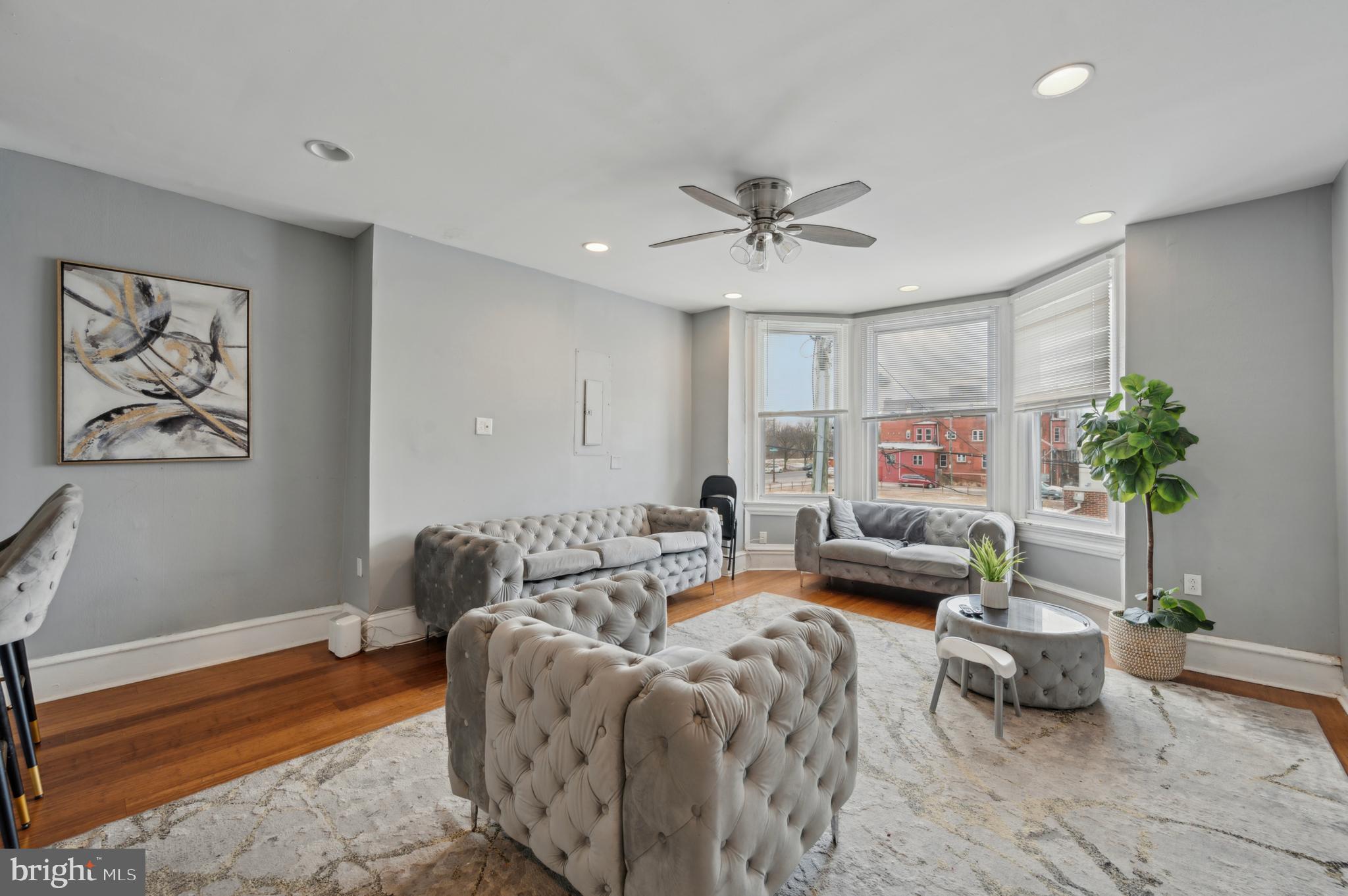 STRAWBERRY MANSION - Residential Income