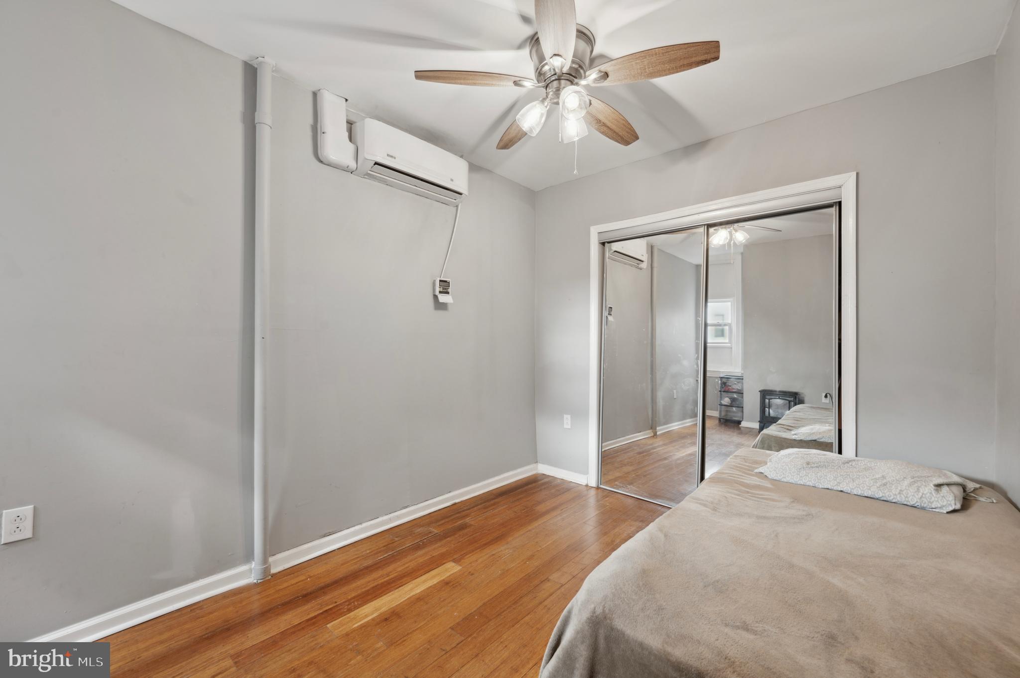 STRAWBERRY MANSION - Residential Income