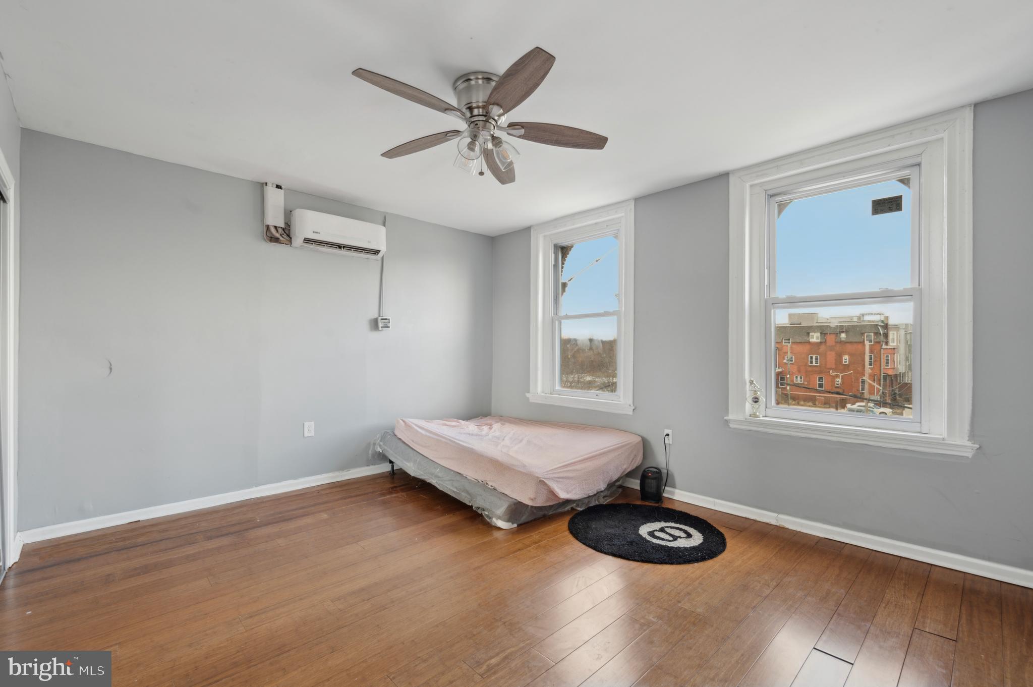 STRAWBERRY MANSION - Residential Income
