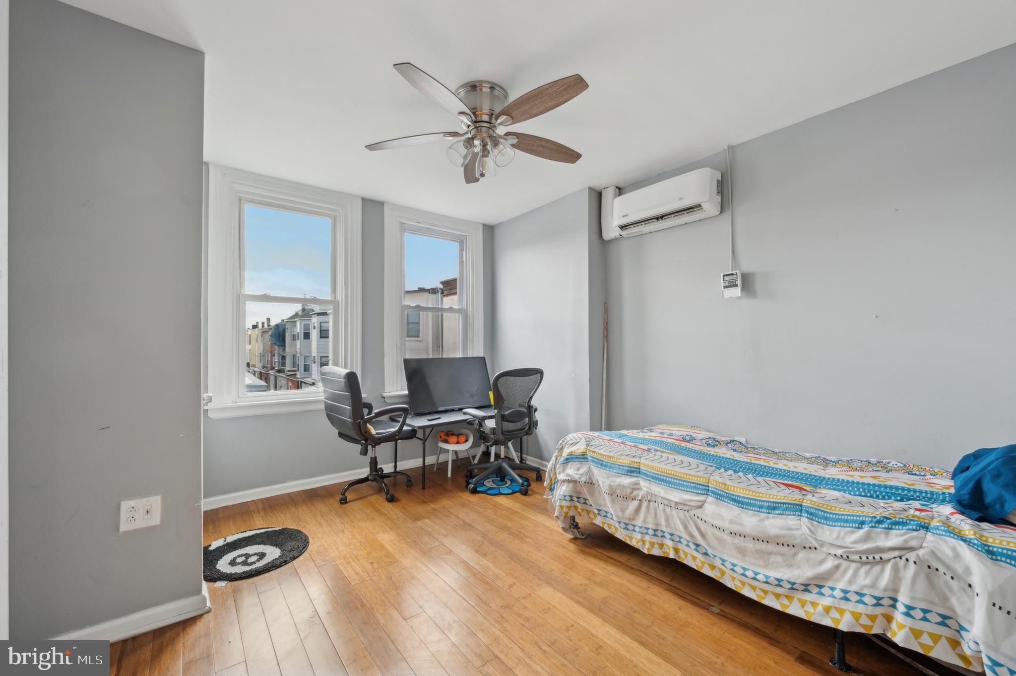 STRAWBERRY MANSION - Residential Income