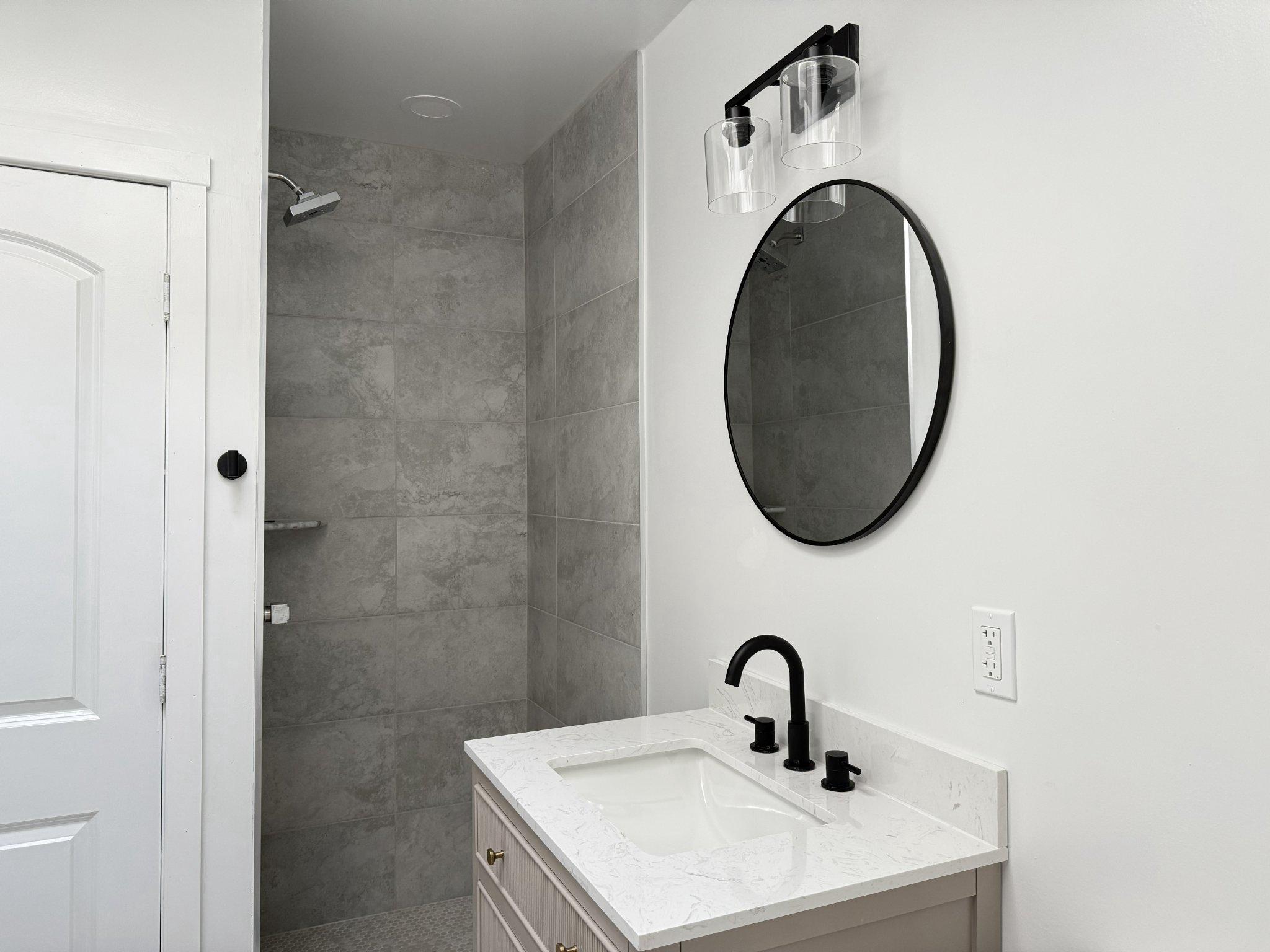 PORT RICHMOND - Residential