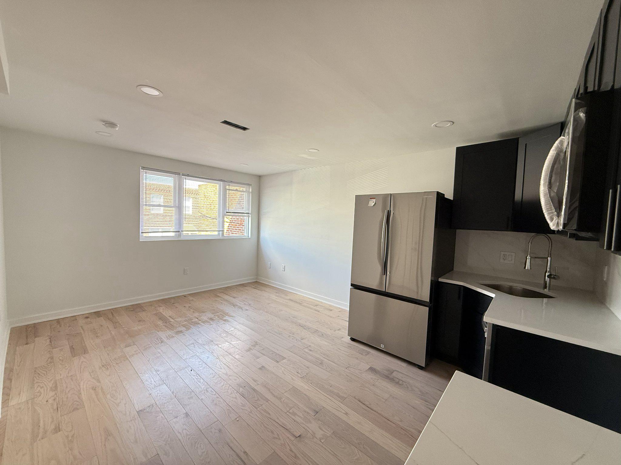 PORT RICHMOND - Residential