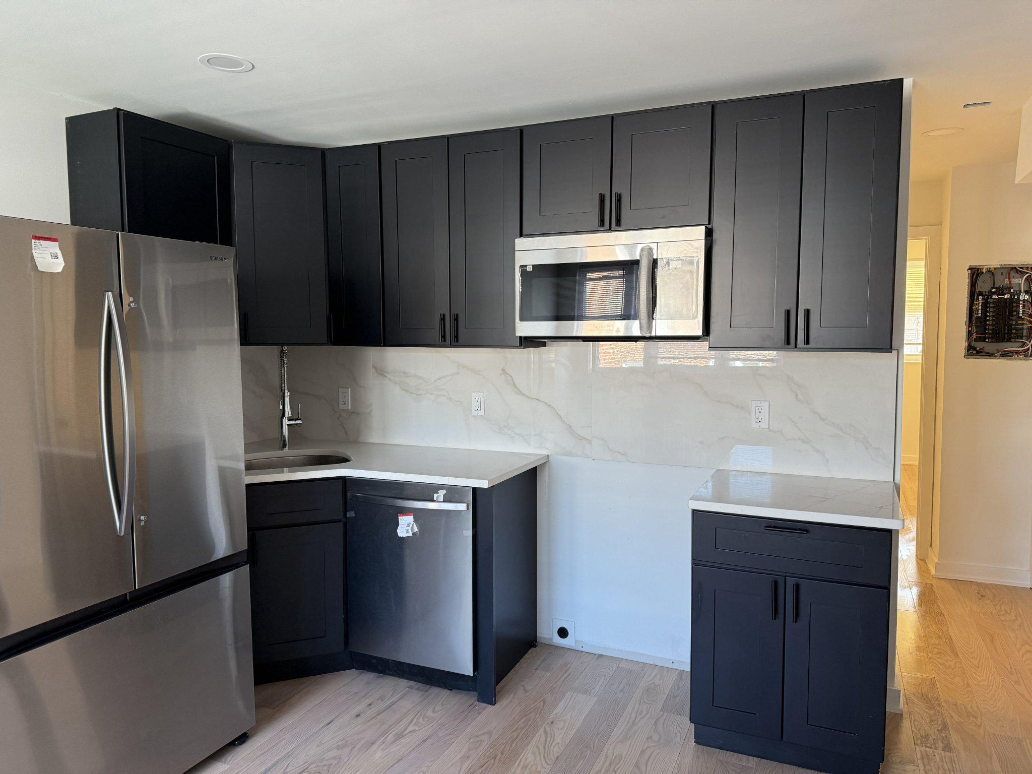 PORT RICHMOND - Residential