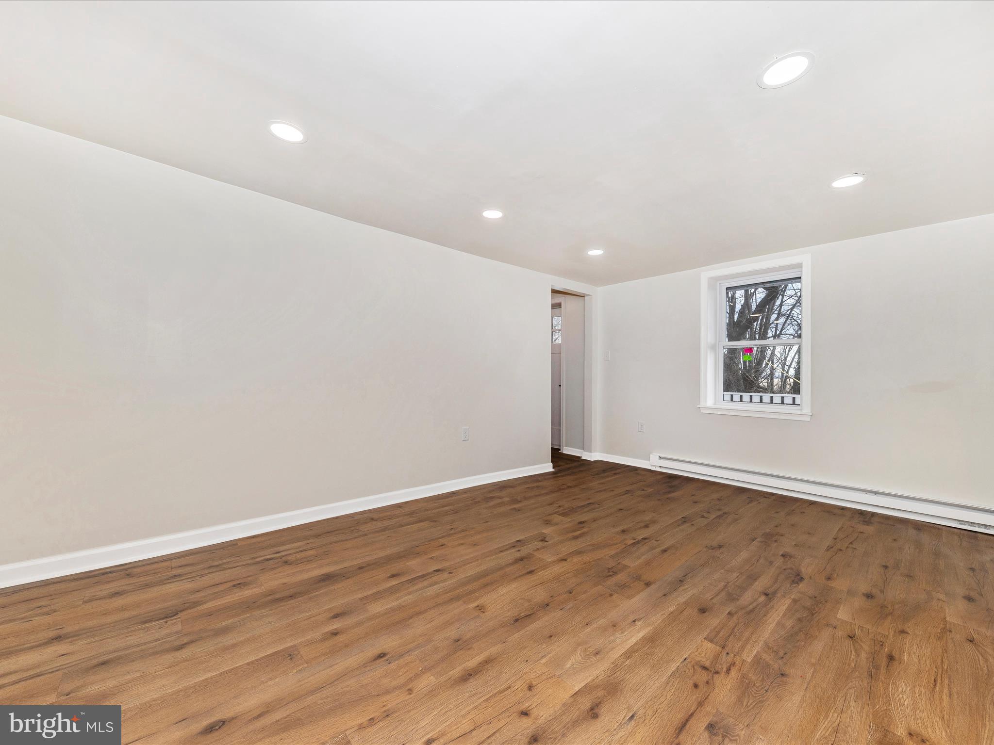 WILLIAMSPORT - Residential