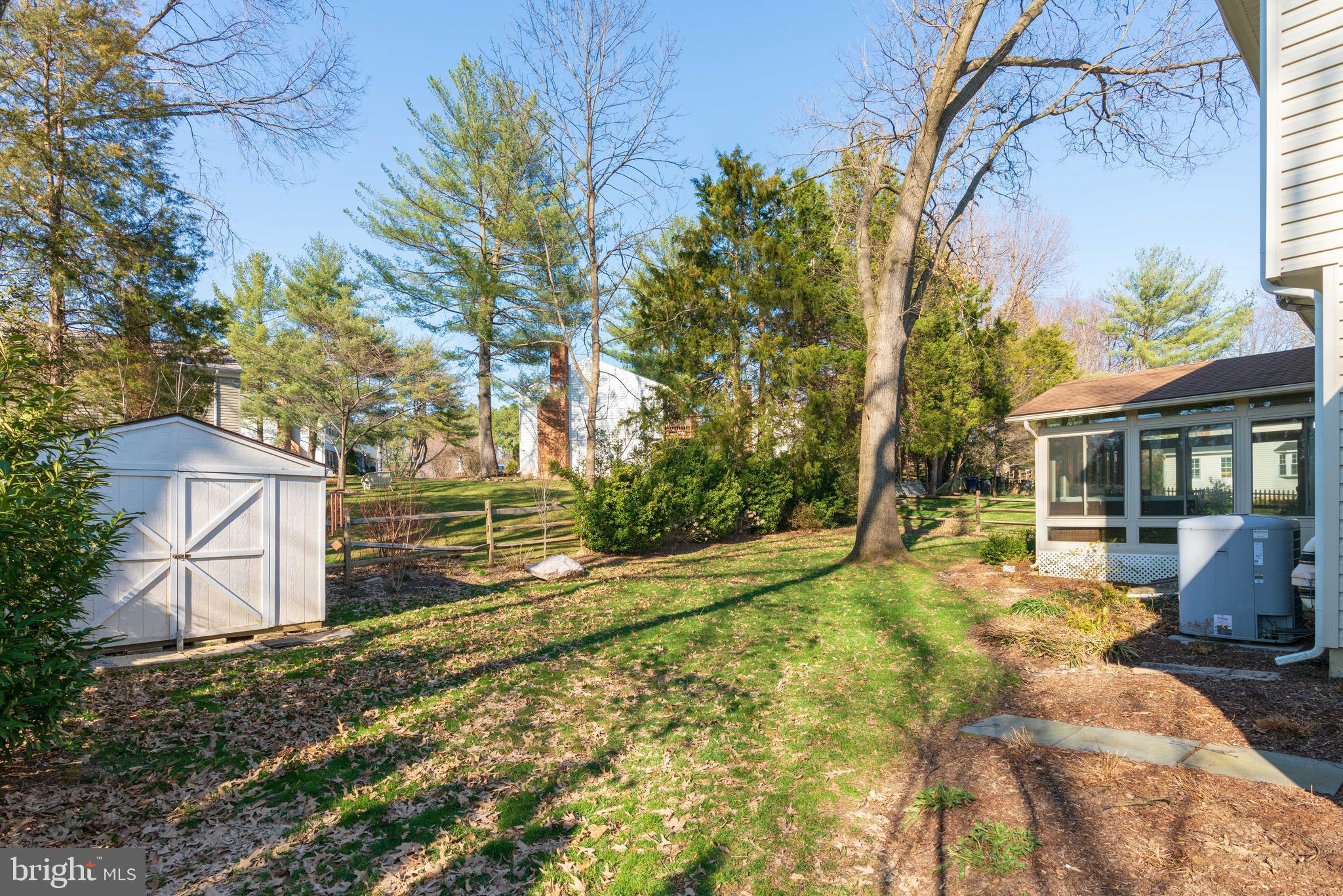 SIGNAL HILL - Residential