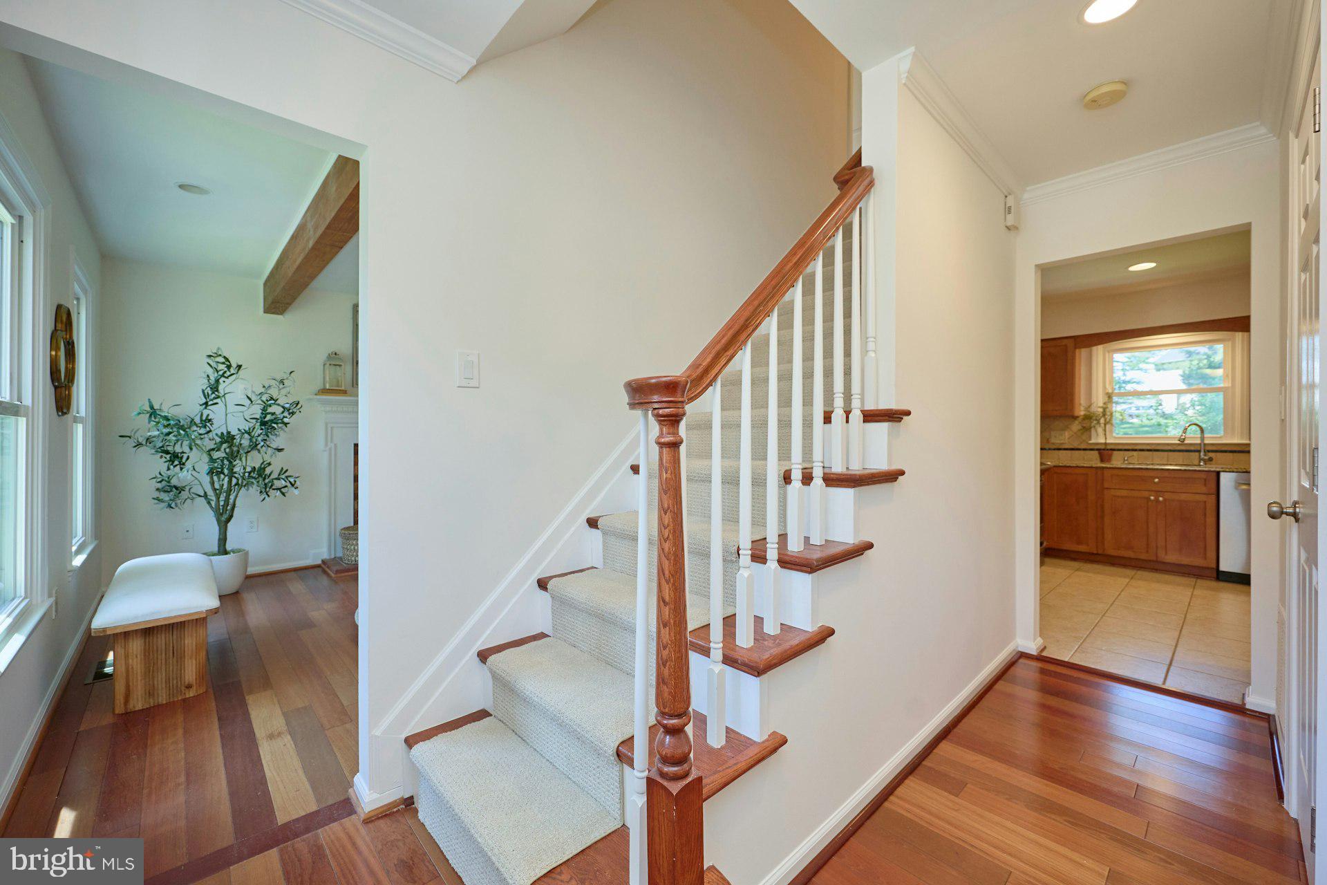 SIGNAL HILL - Residential