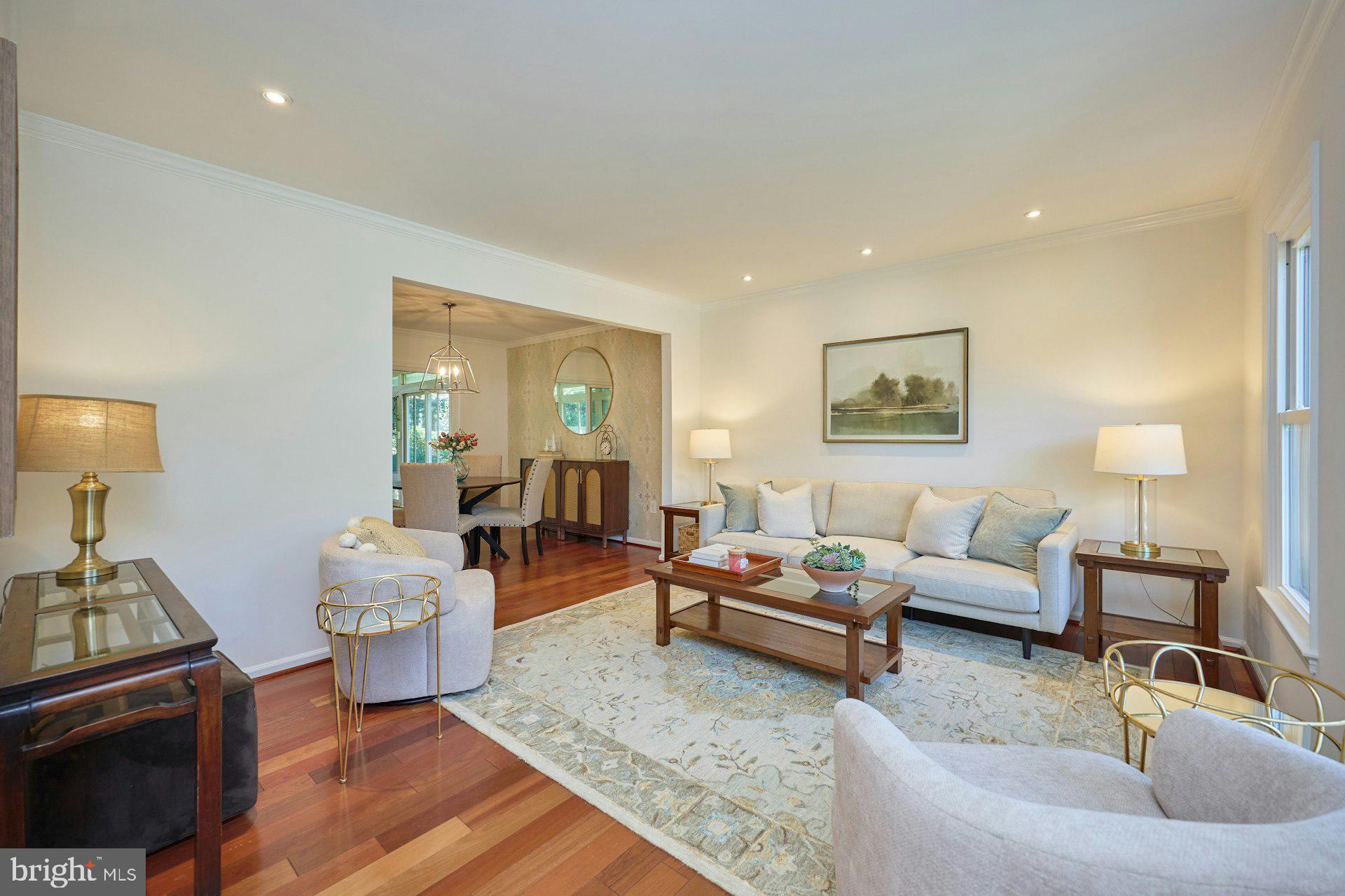 SIGNAL HILL - Residential