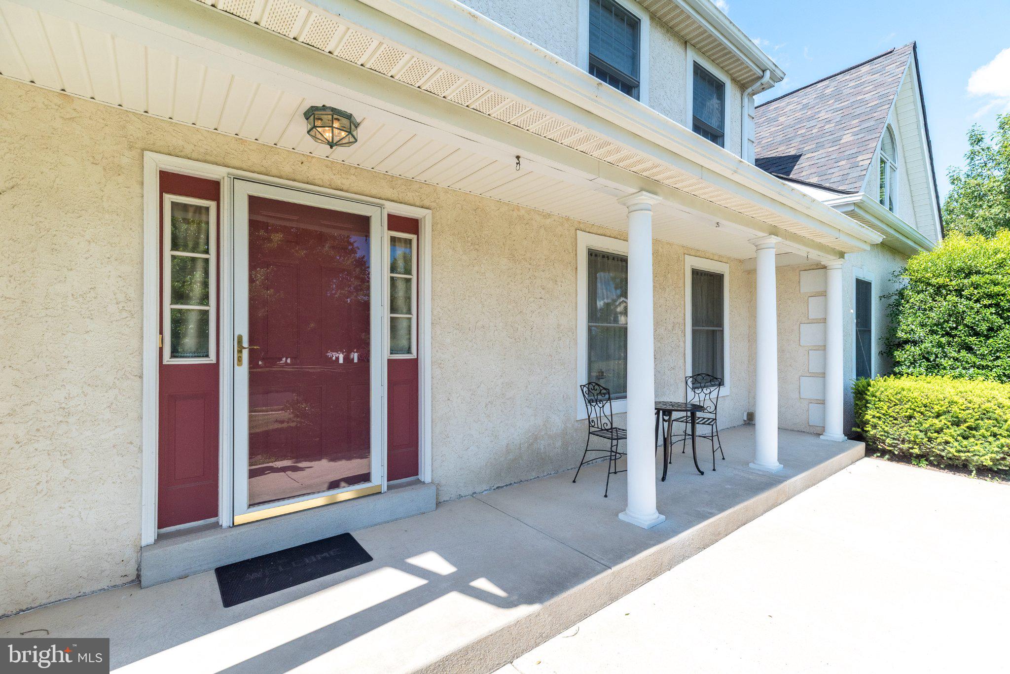PIN OAKS ESTS - Residential