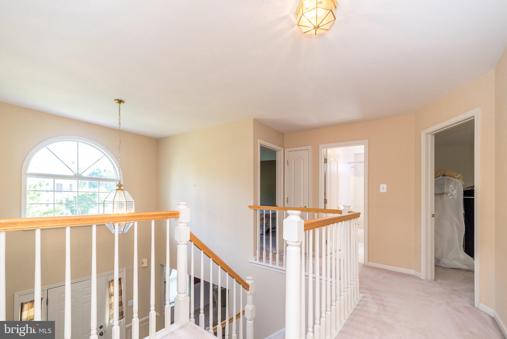 PIN OAKS ESTS - Residential