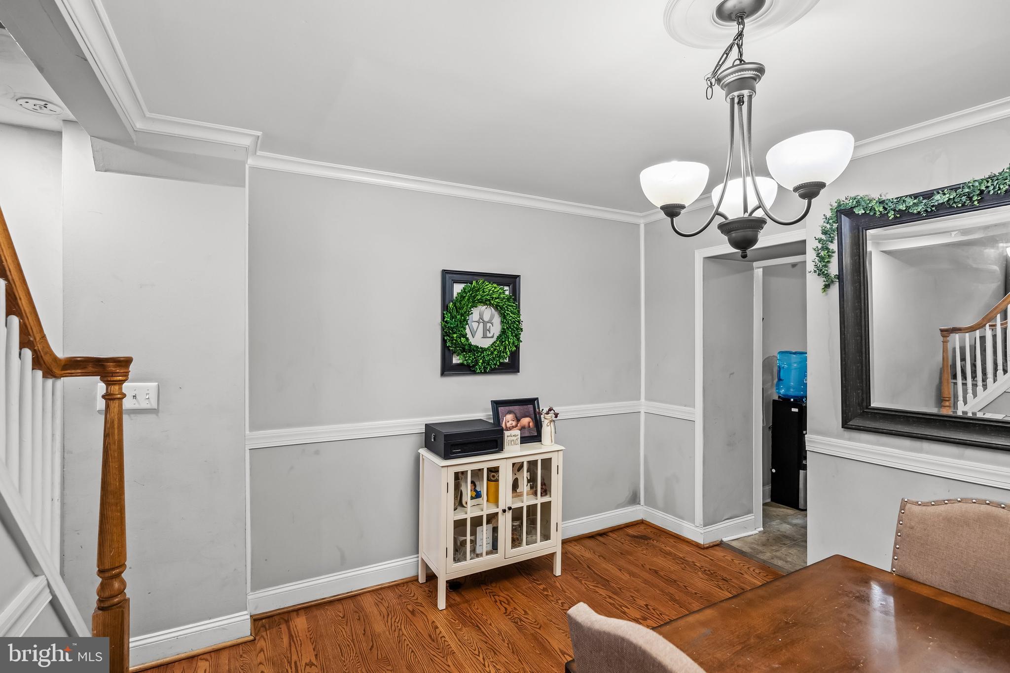 EAST FALLS - Residential