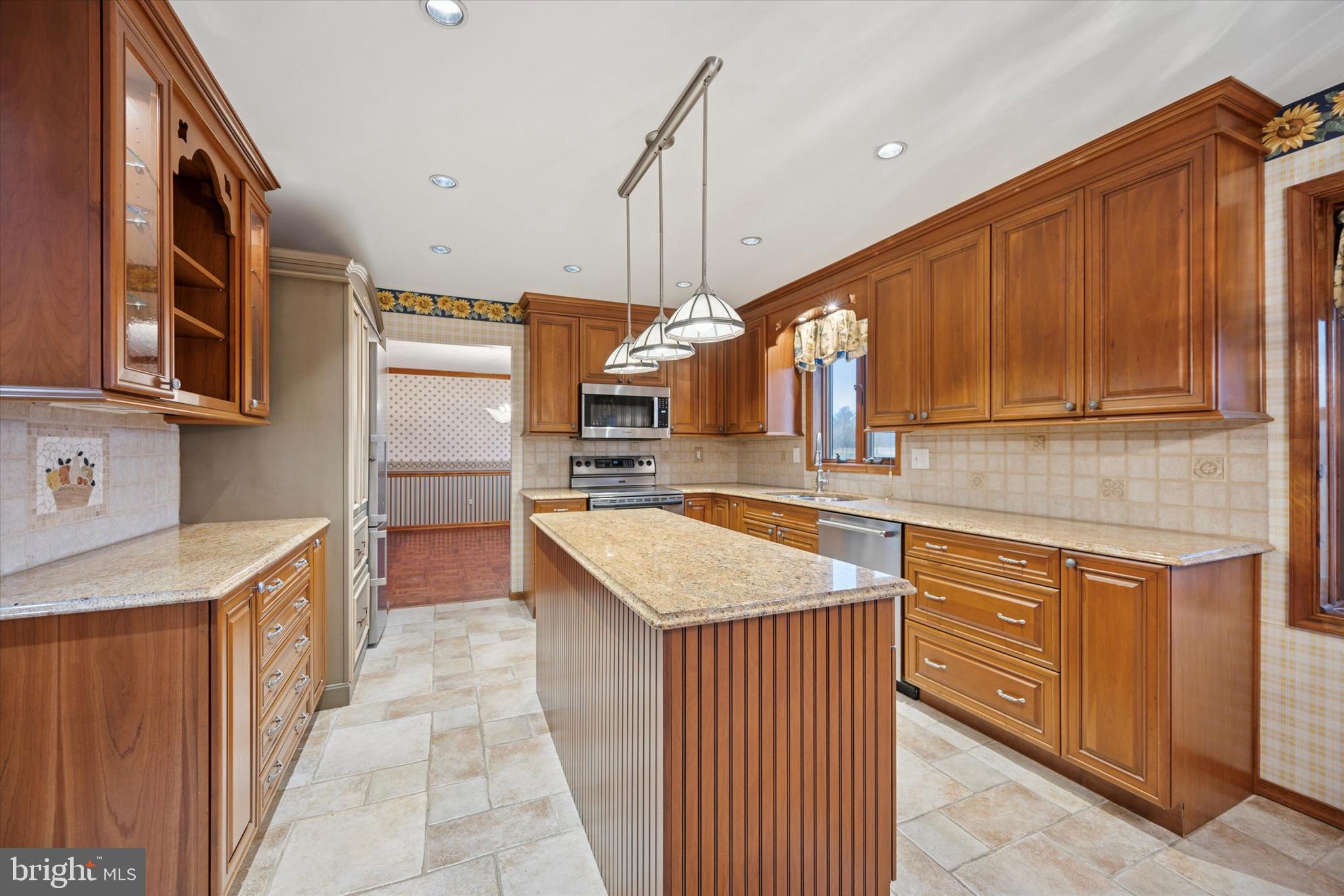 SOVEREIGN ESTATES - Residential