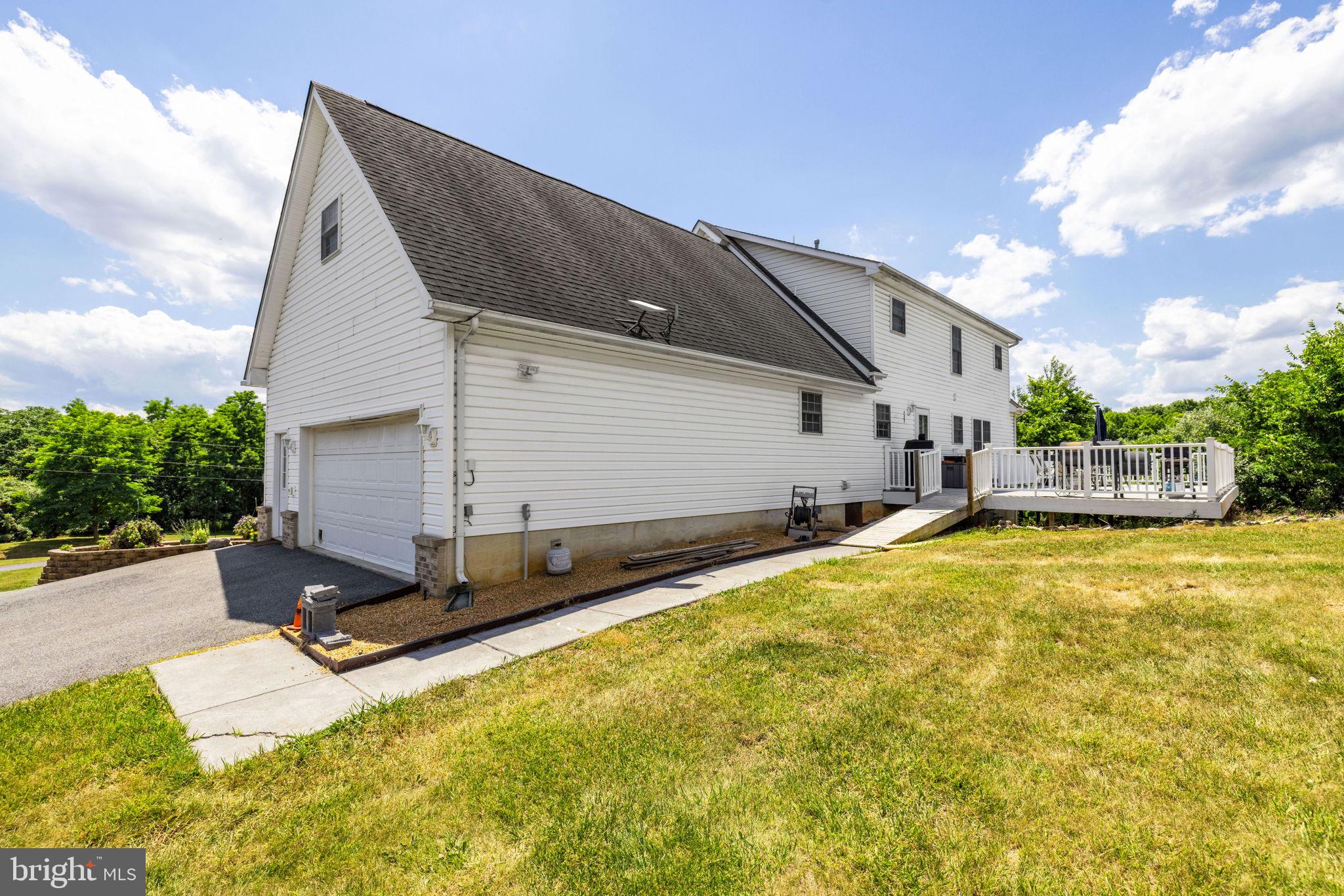 SYLVAN RUN ESTATES - Residential
