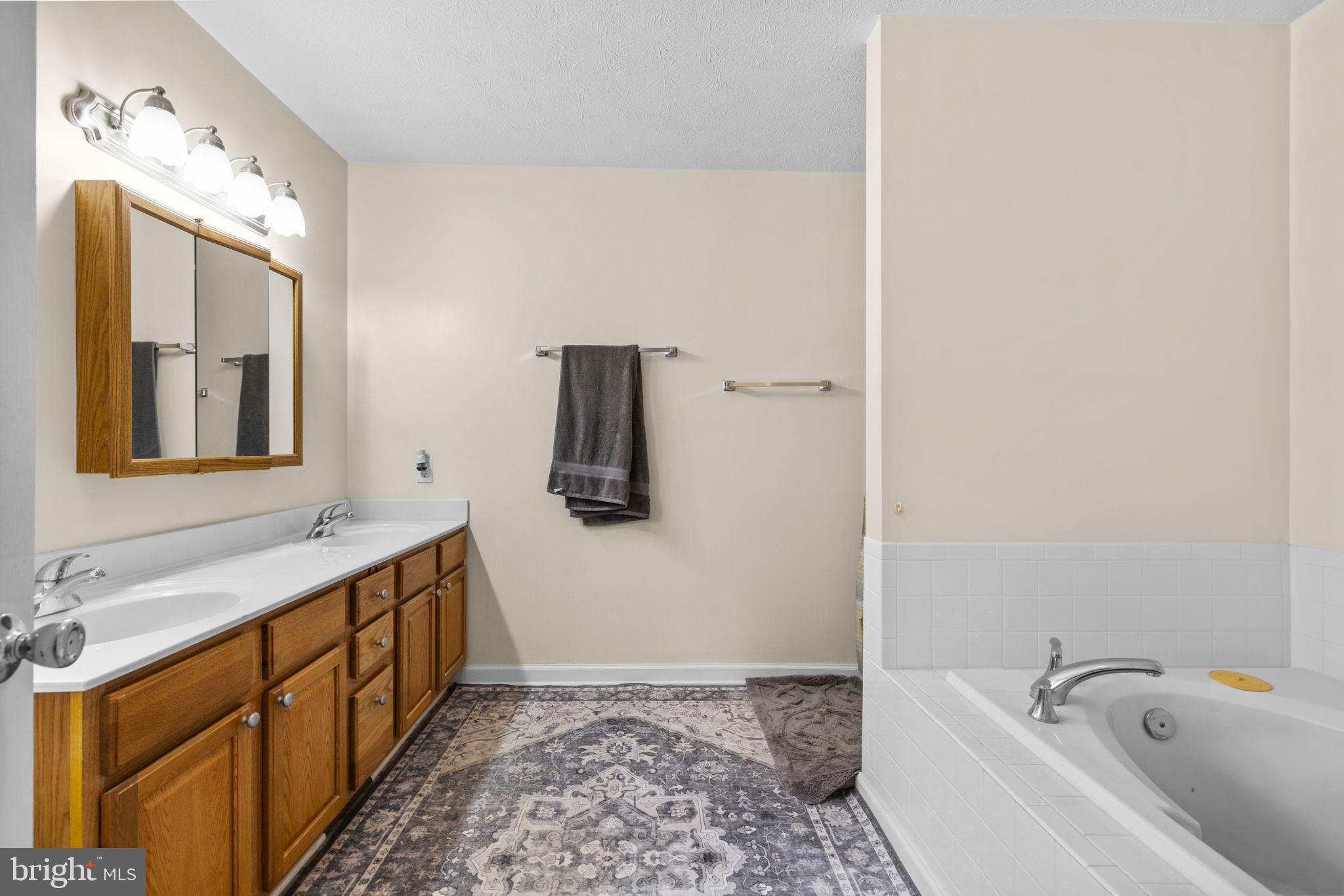SYLVAN RUN ESTATES - Residential