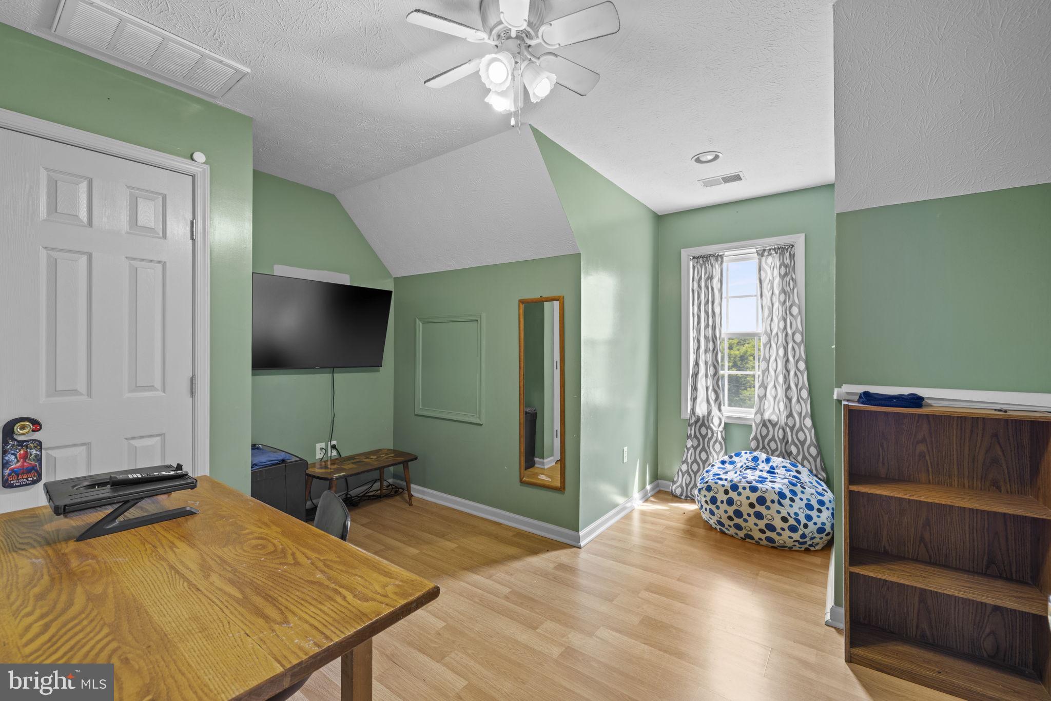 SYLVAN RUN ESTATES - Residential