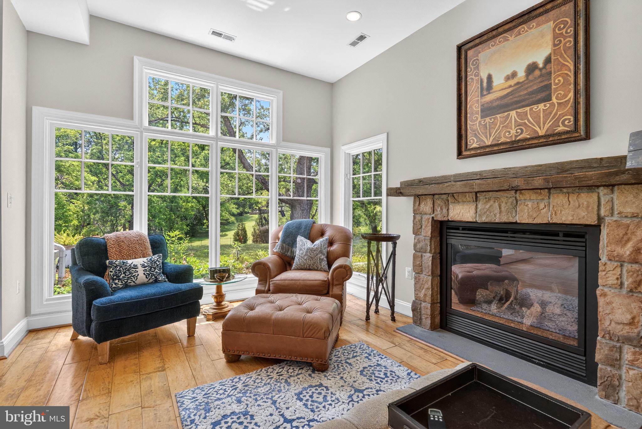 GLEN HILLS - Residential