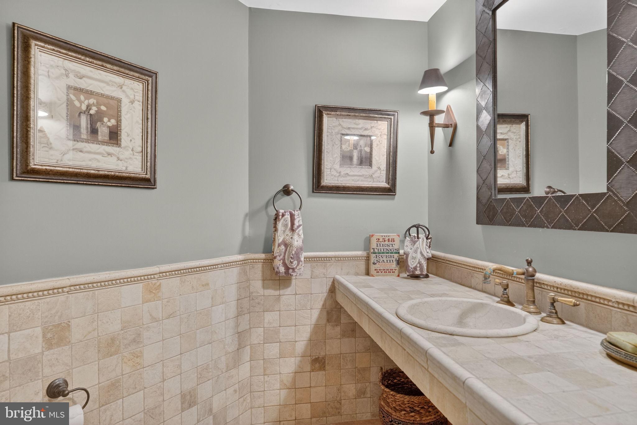 GLEN HILLS - Residential