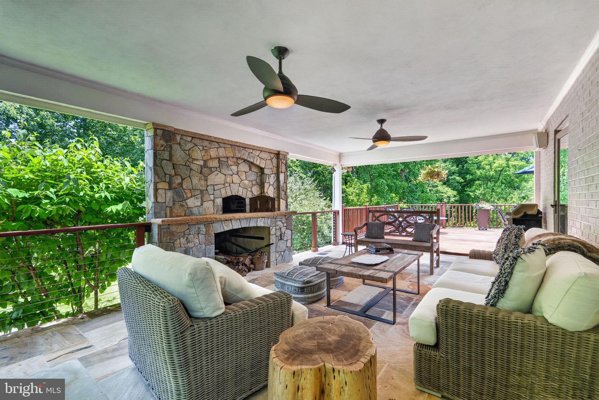 GLEN HILLS - Residential