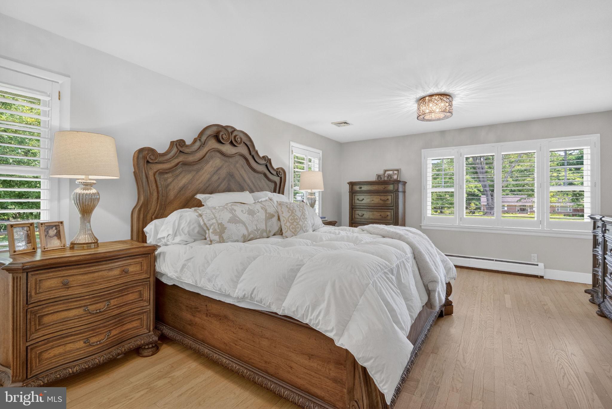 GLEN HILLS - Residential