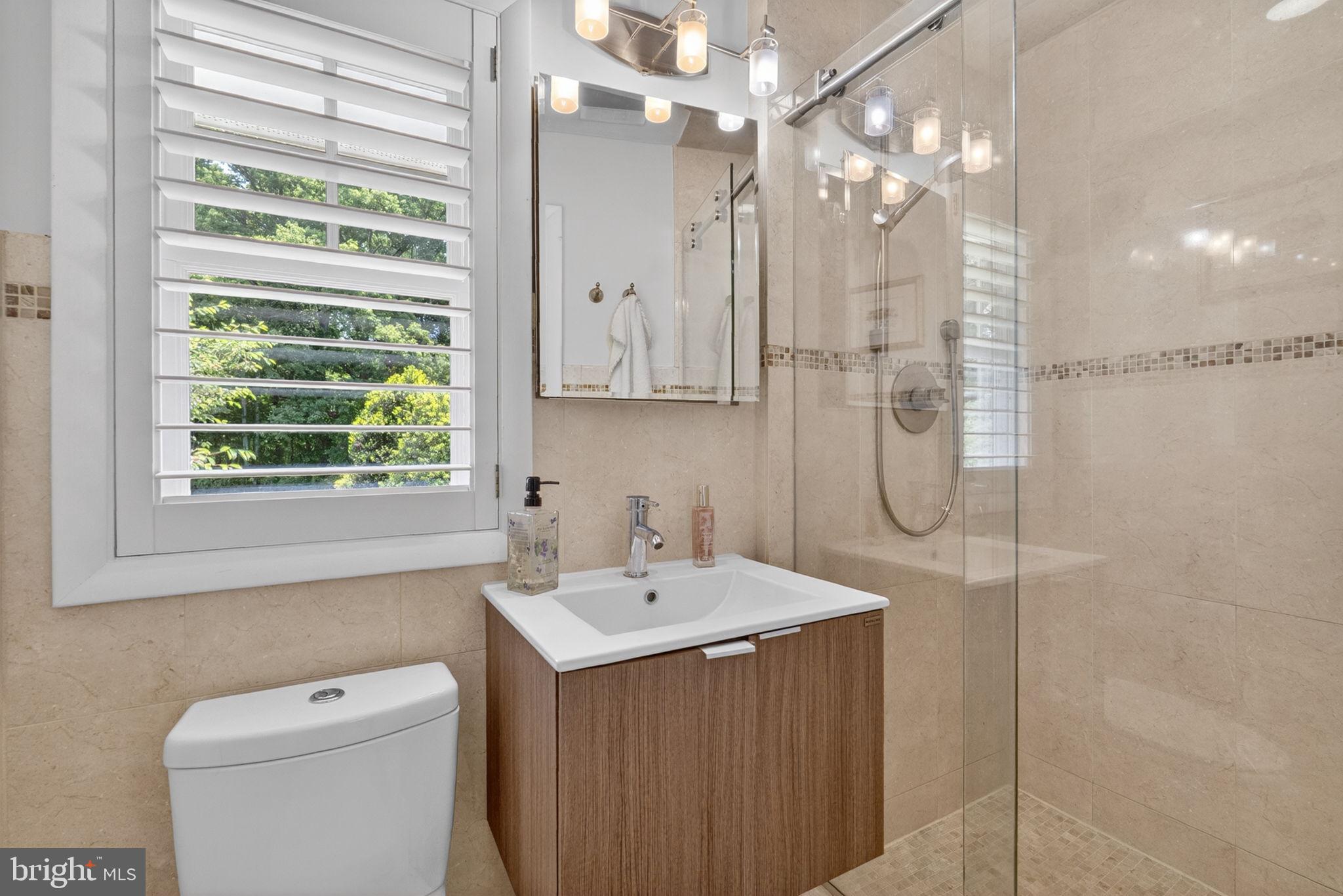 GLEN HILLS - Residential