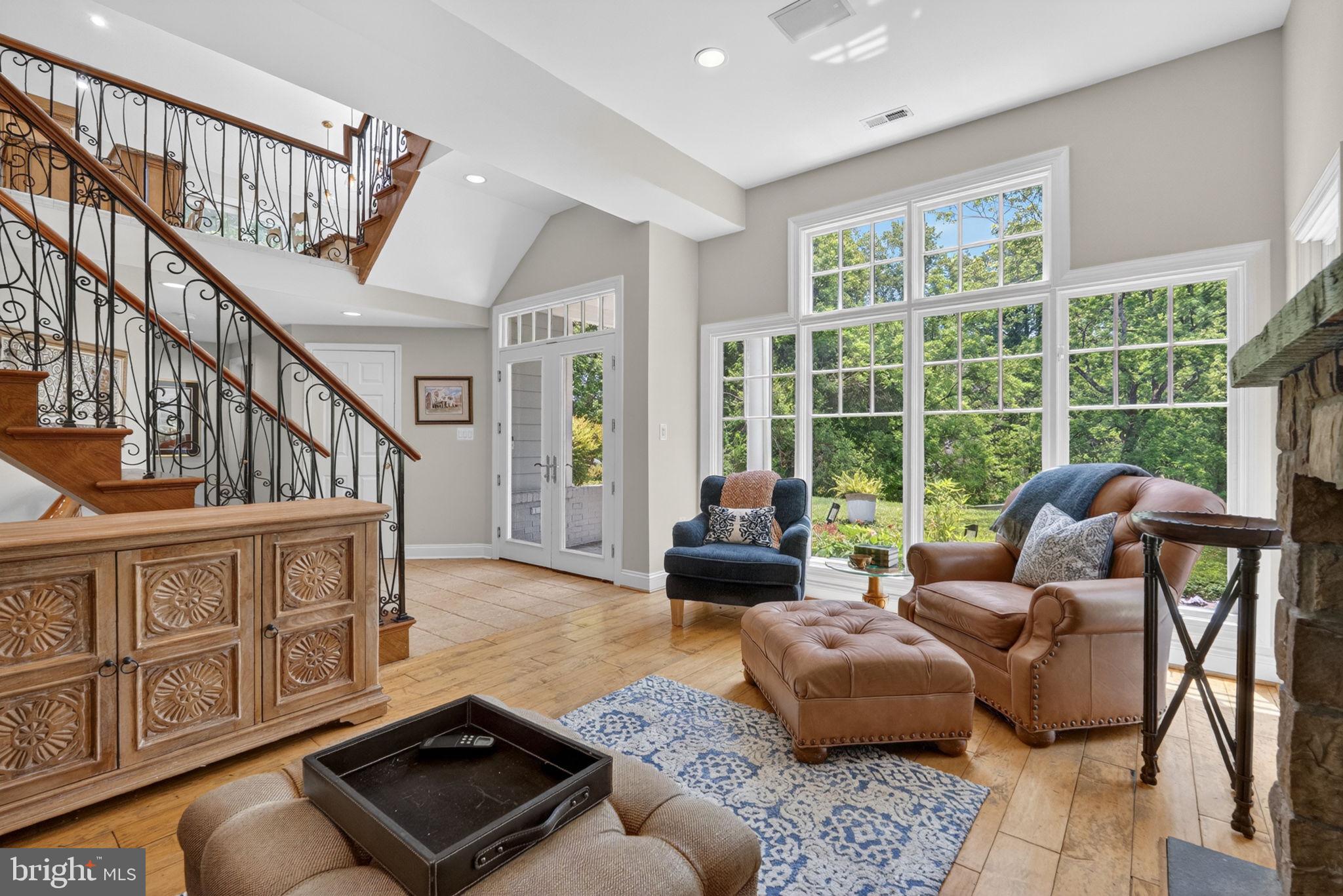 GLEN HILLS - Residential