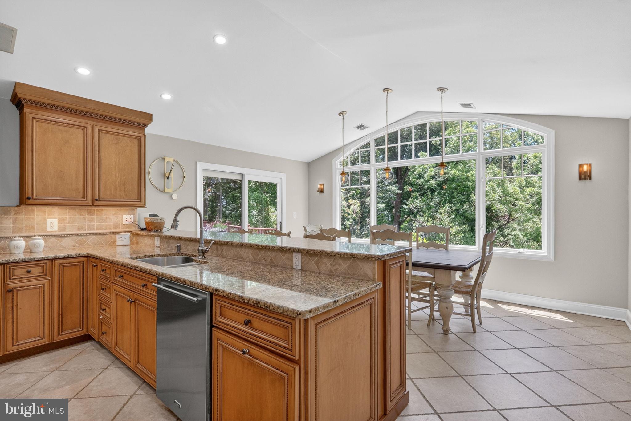 GLEN HILLS - Residential