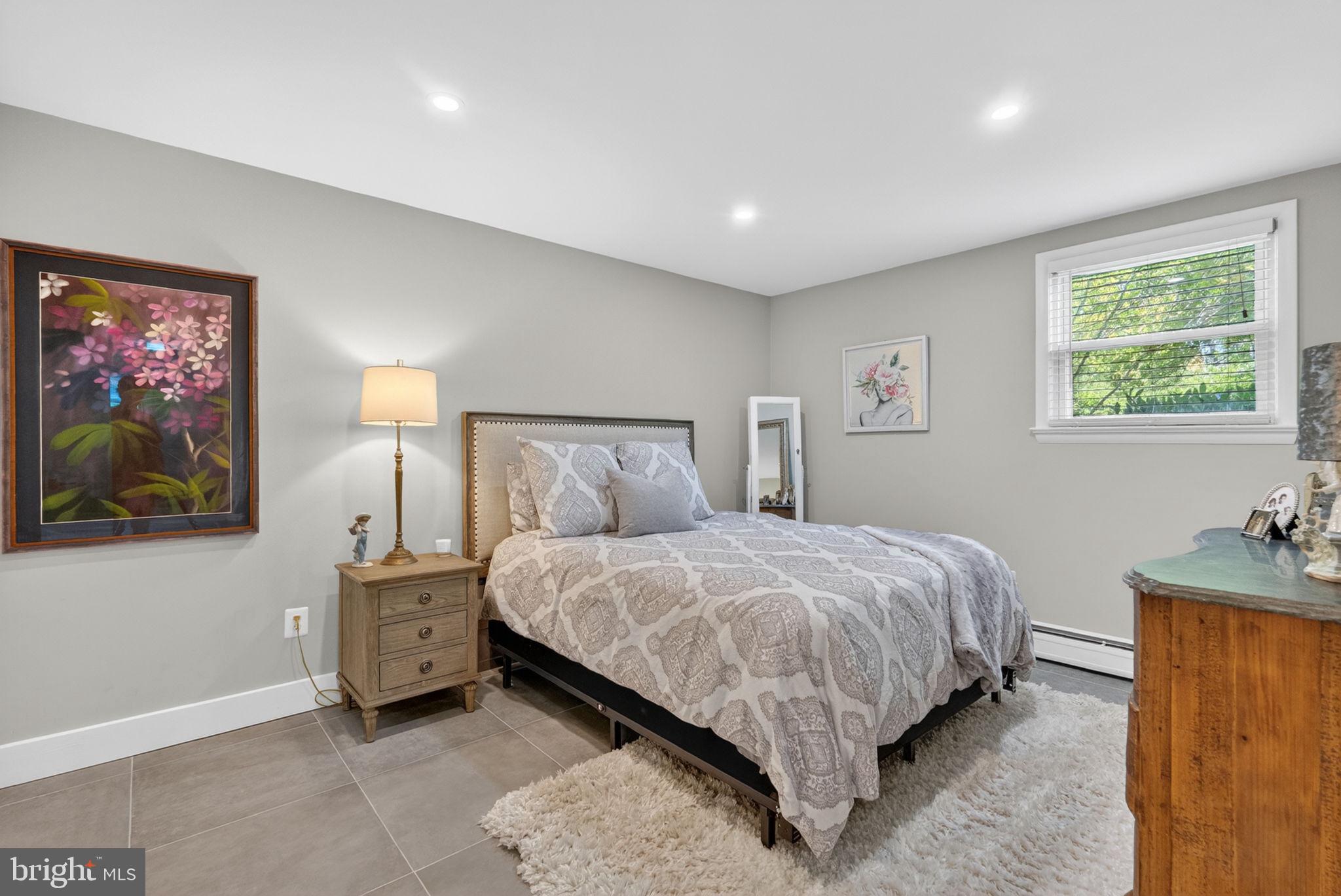 GLEN HILLS - Residential