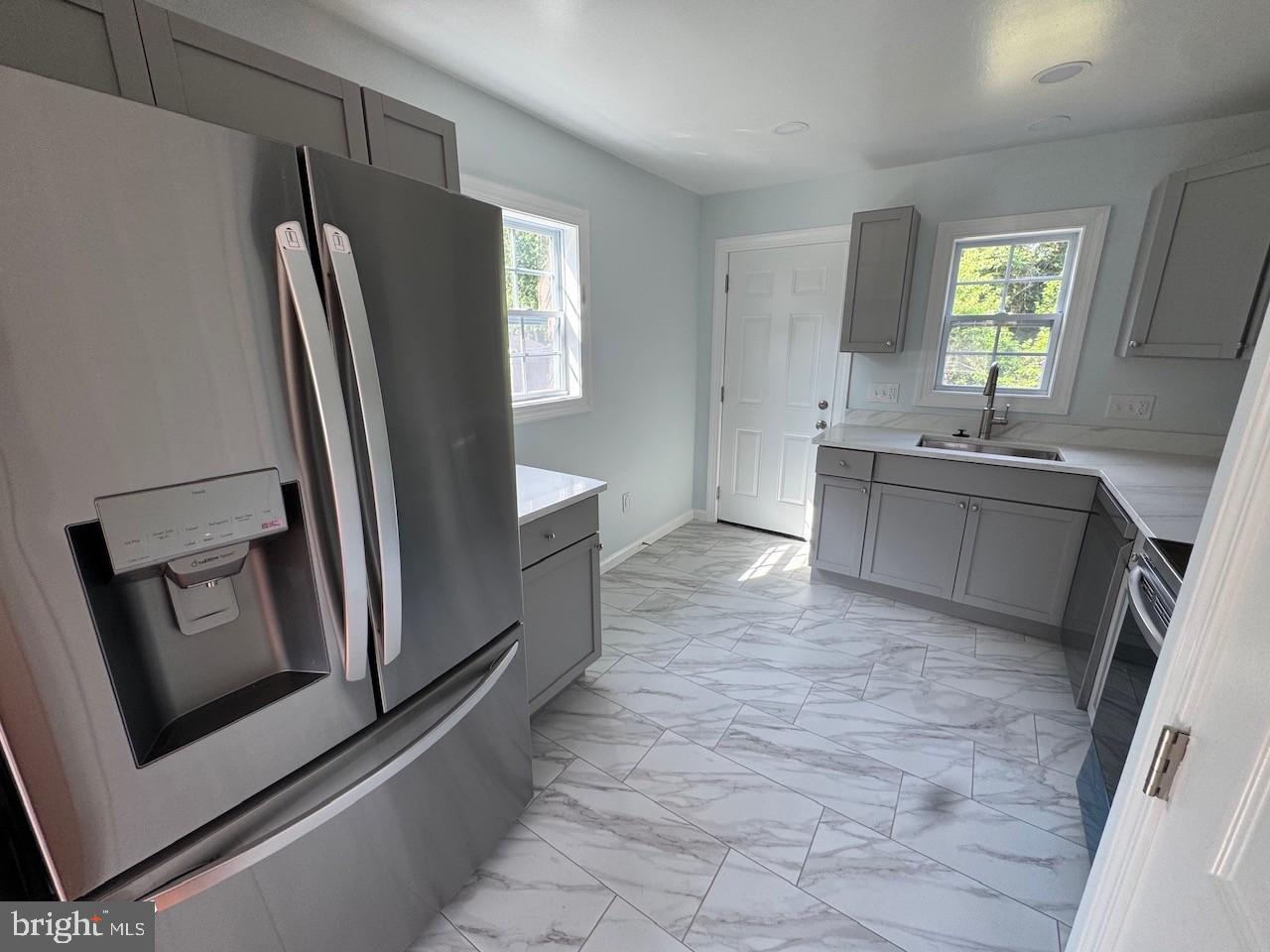 CLINTON GROVE - Residential