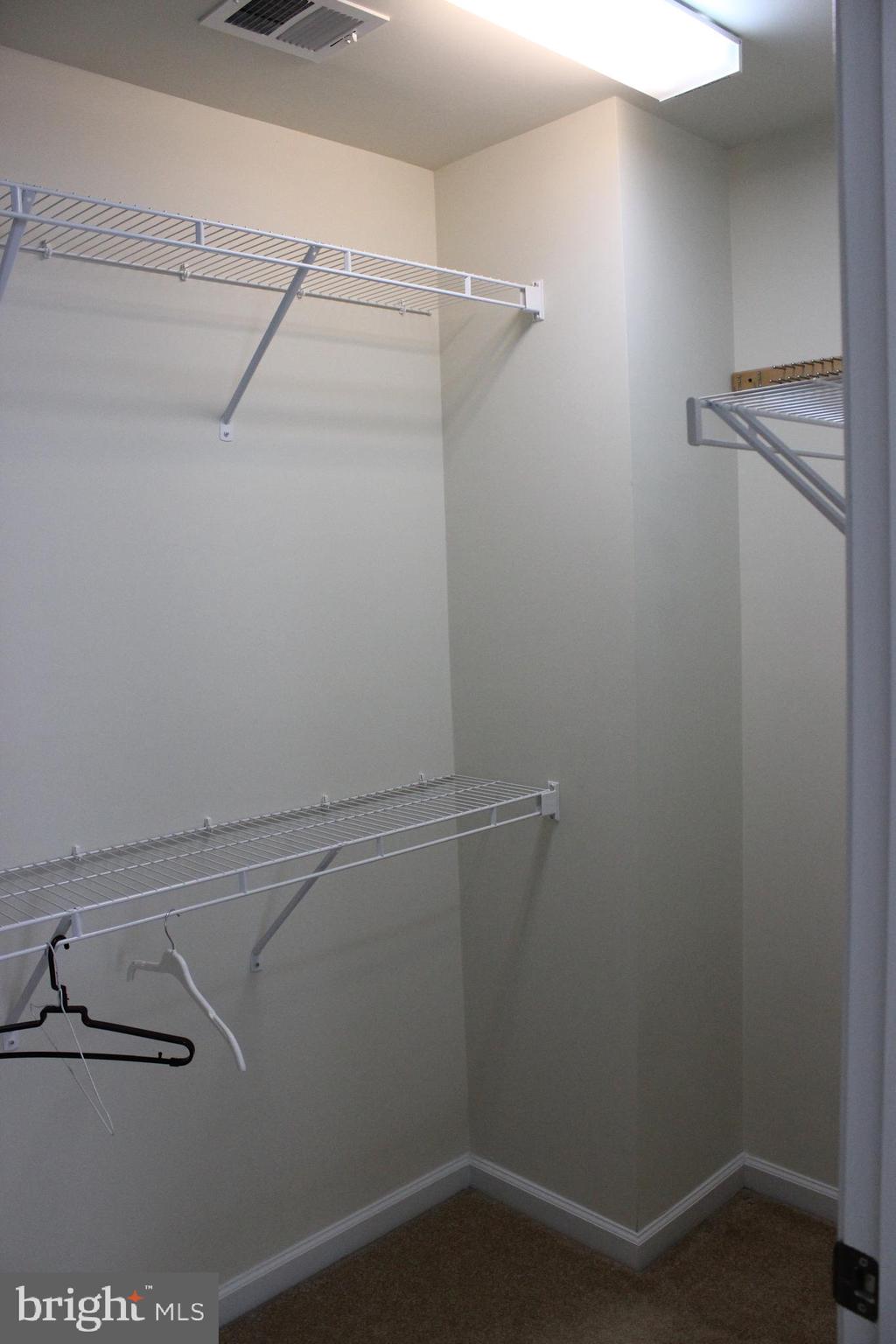 EAST GATE - Residential Lease