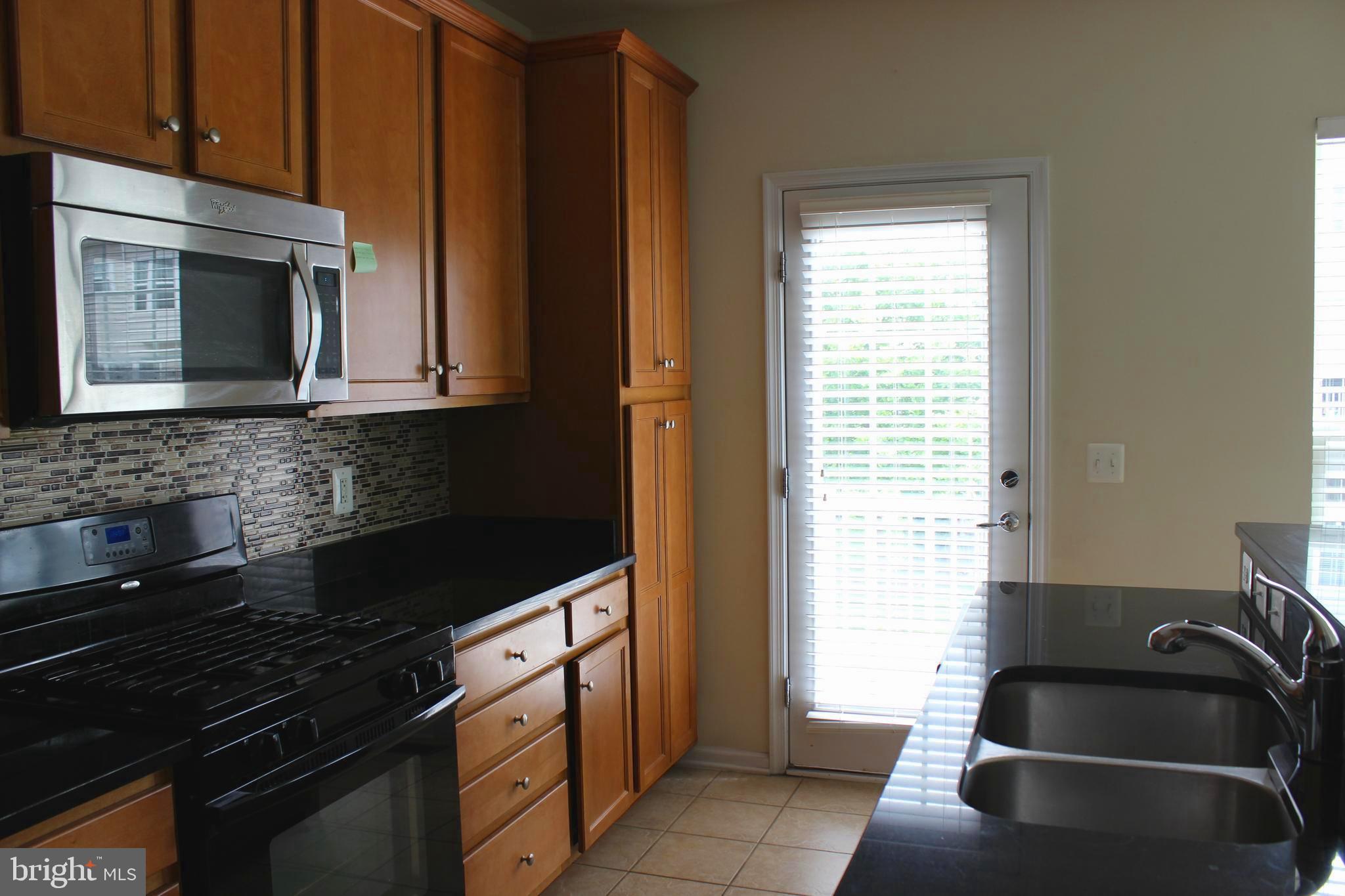 EAST GATE - Residential Lease