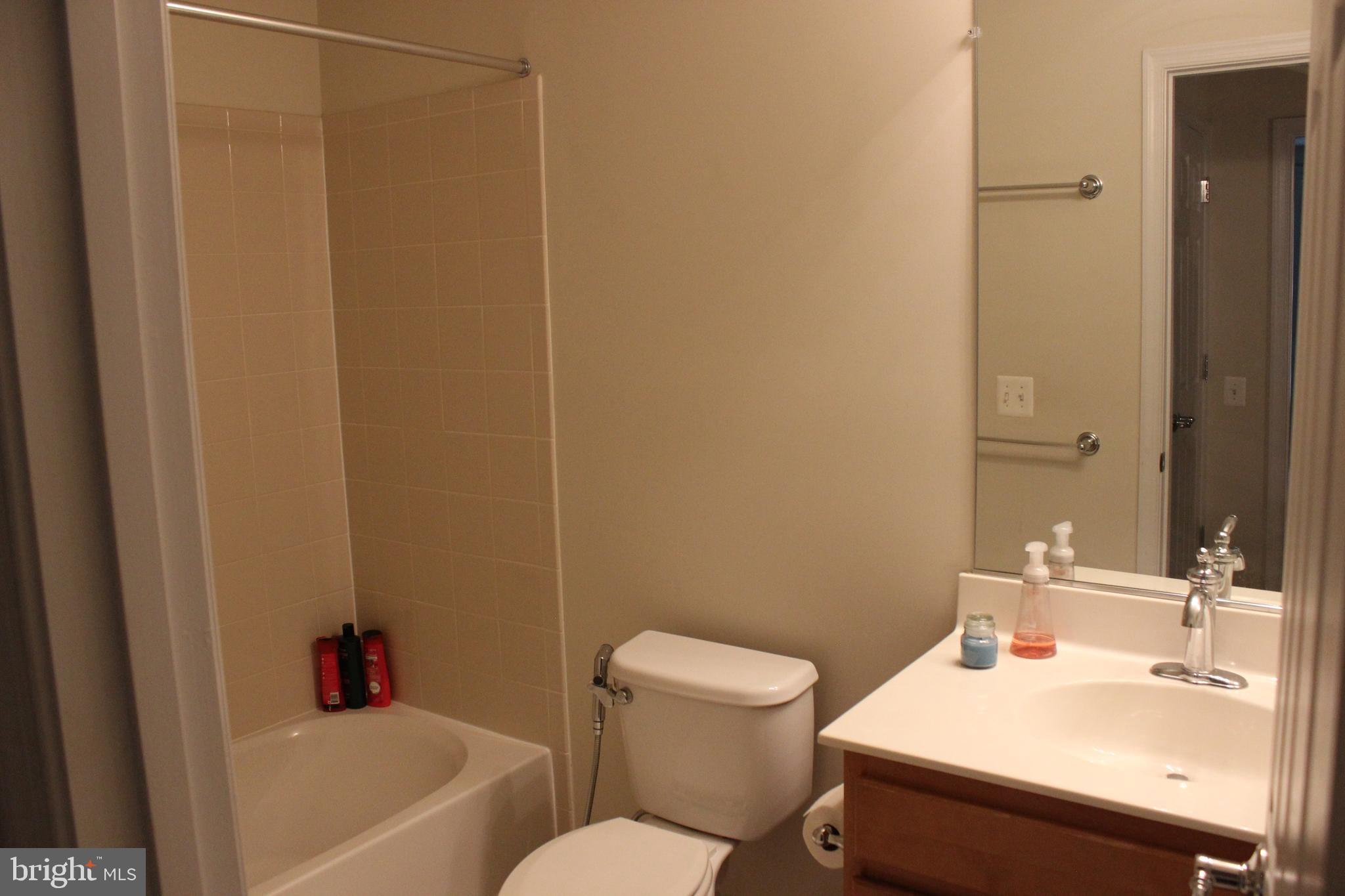 EAST GATE - Residential Lease