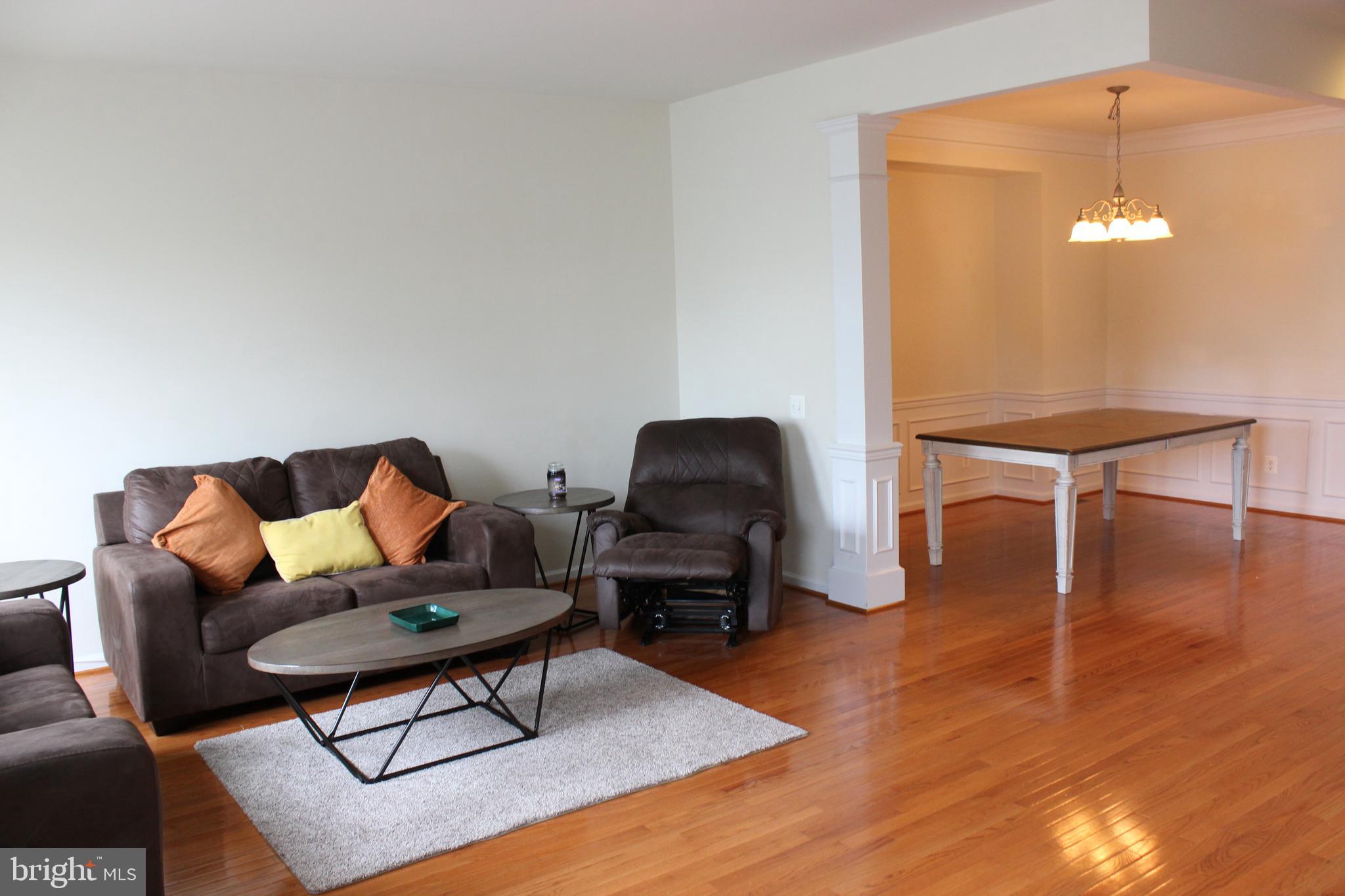 EAST GATE - Residential Lease